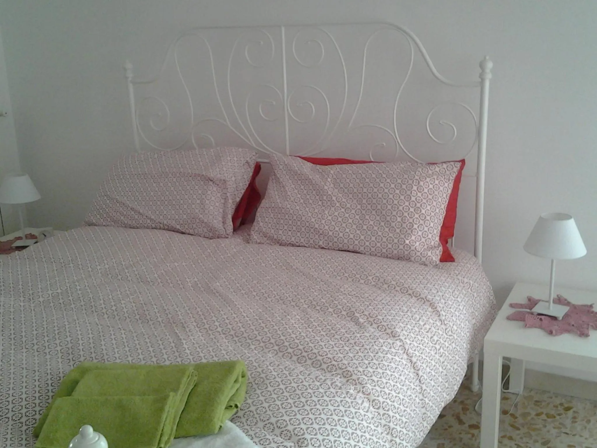 Bed in I Colori di Salvator Rosa