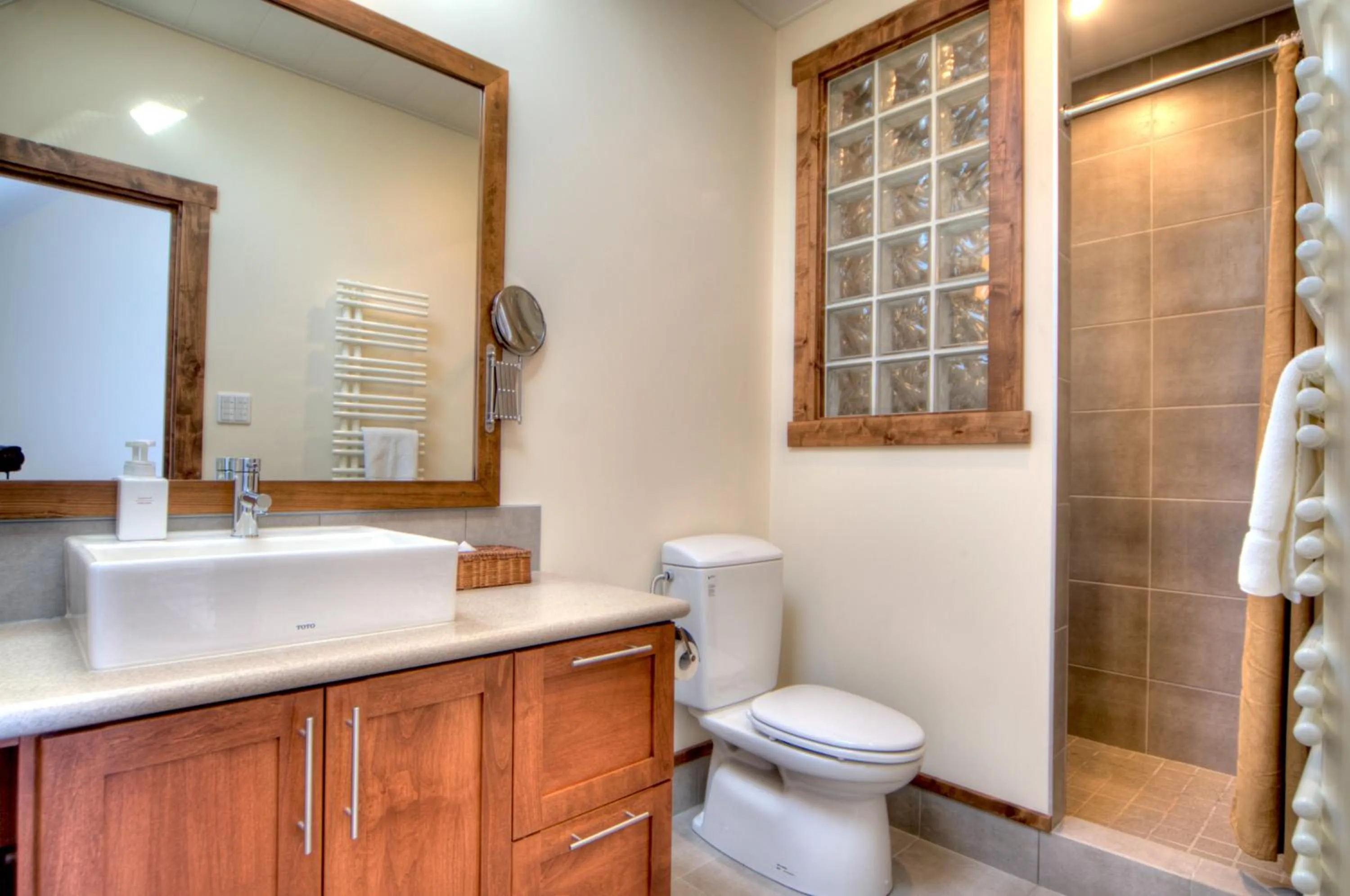 Shower in Gouka Chalet