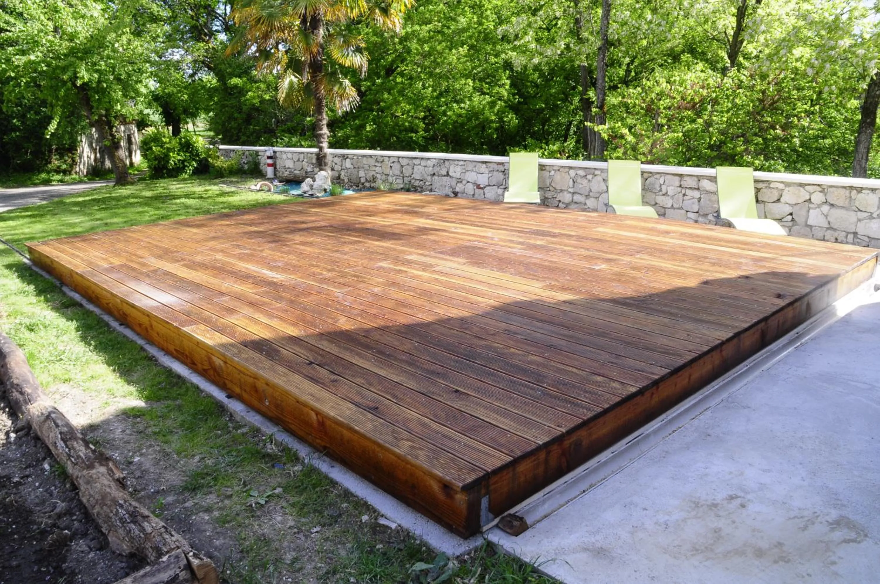 Swimming pool in Loustalneou