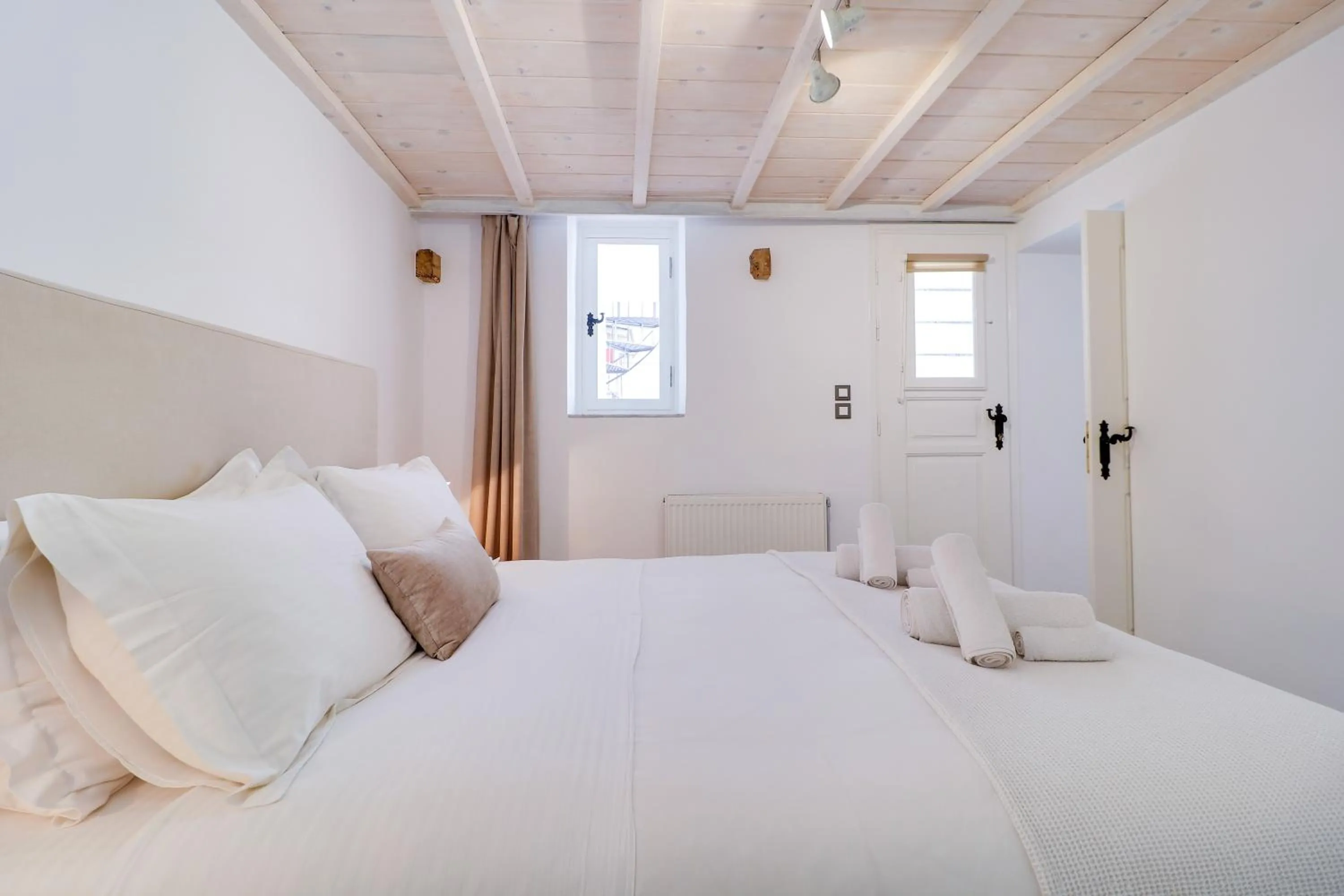 Bedroom, Bed in Athens Residence Apartments