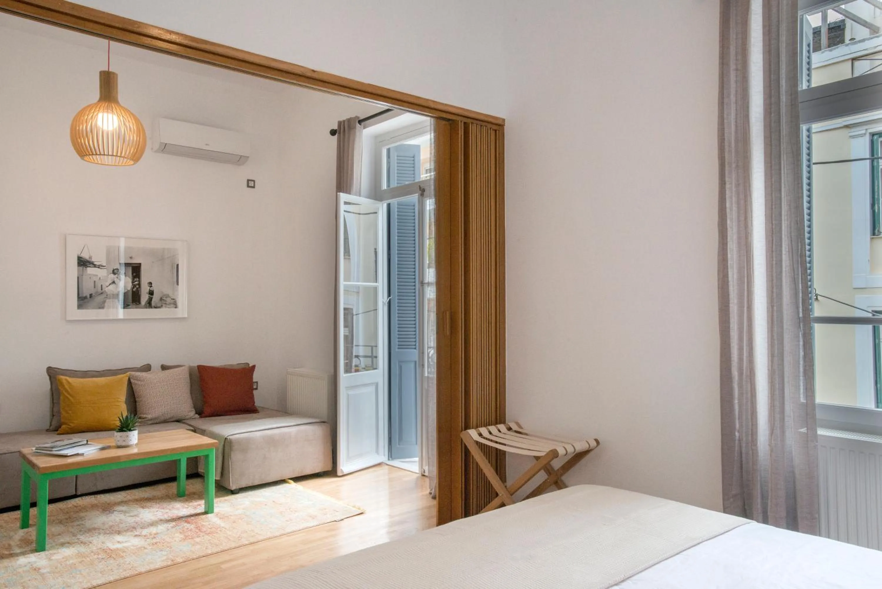 Living room, Bed in Athens Residence Apartments