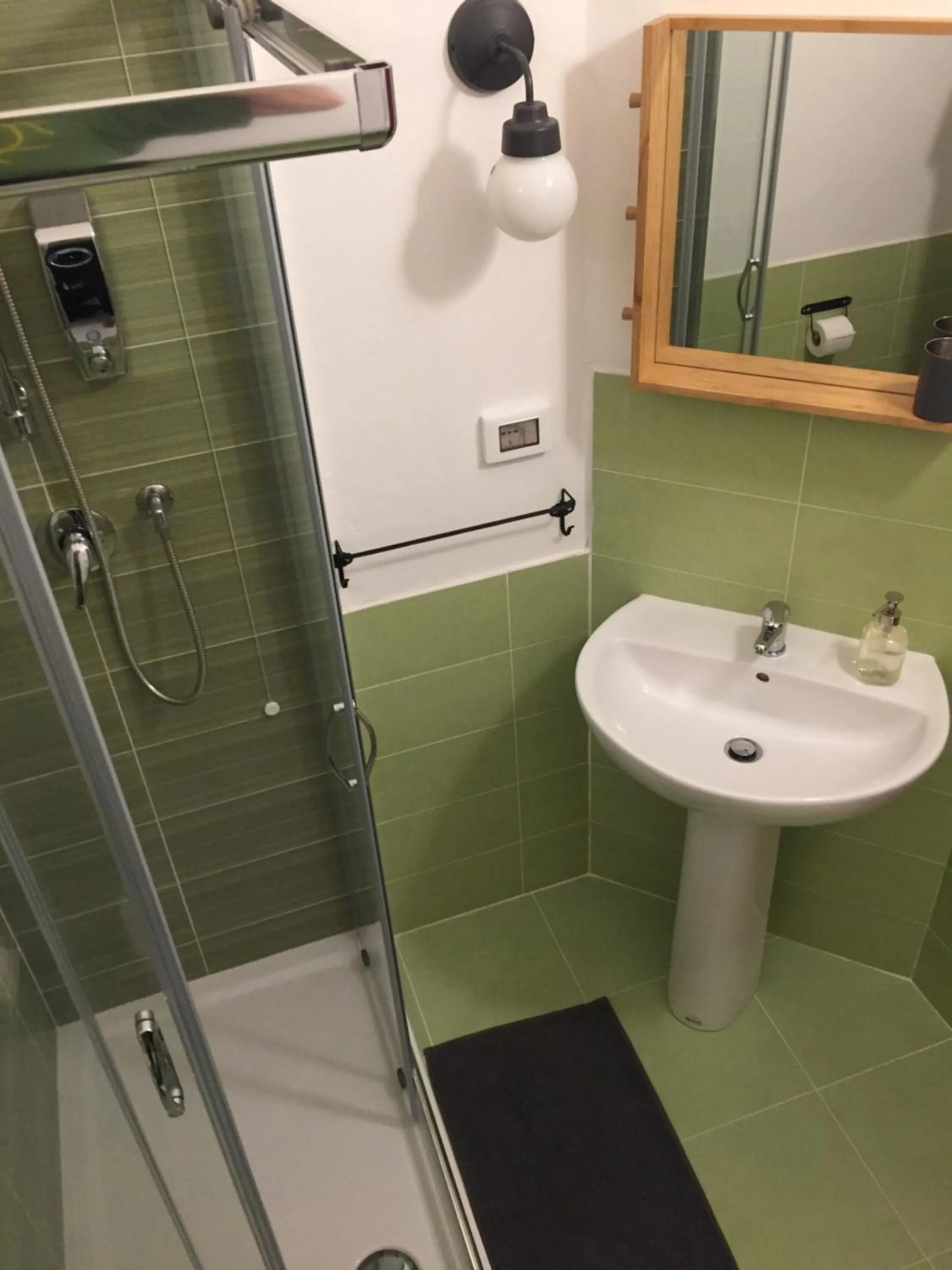 Bathroom in Retrò B&B