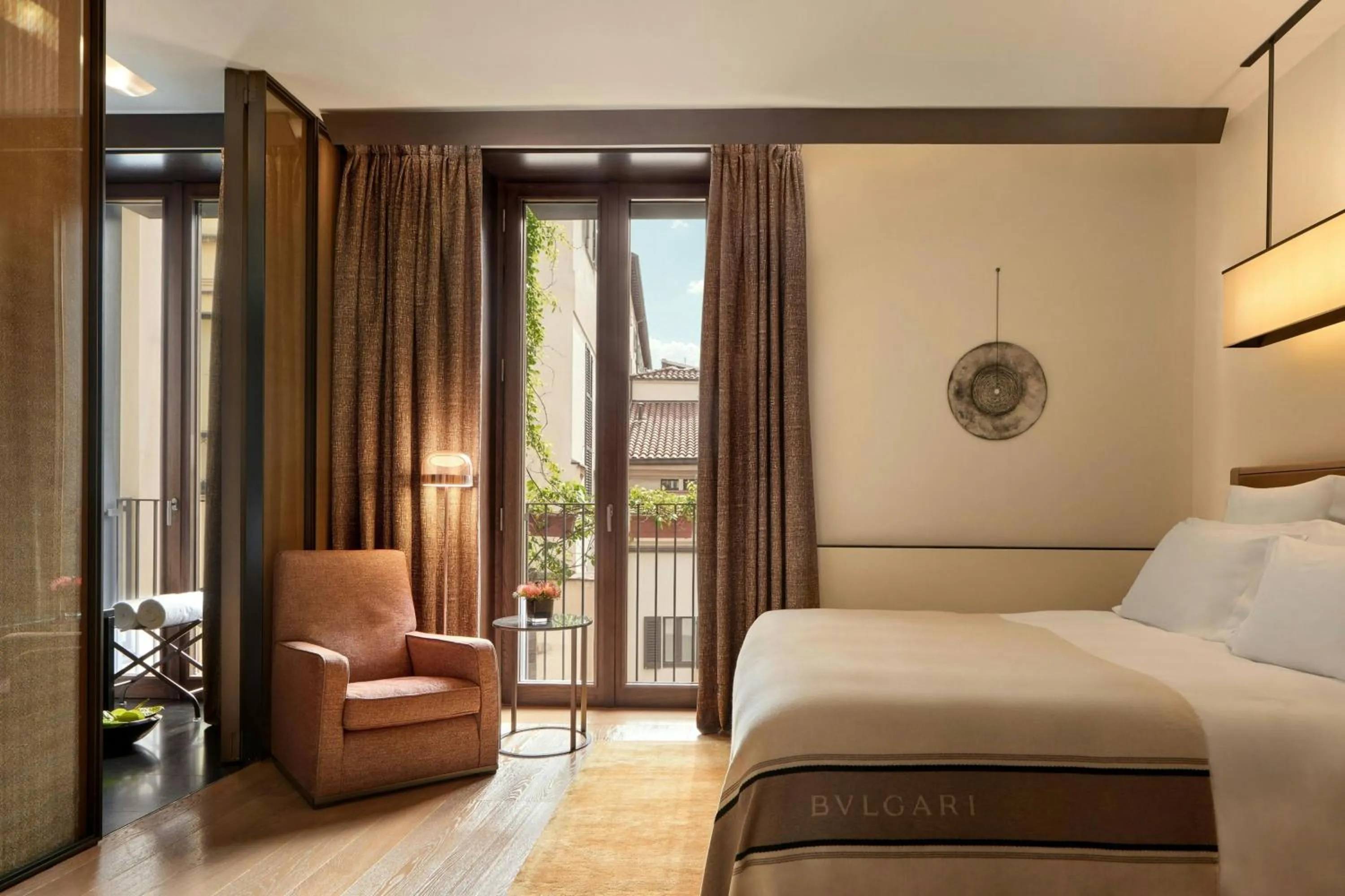 Photo of the whole room, Bed in Bvlgari Hotel Milano