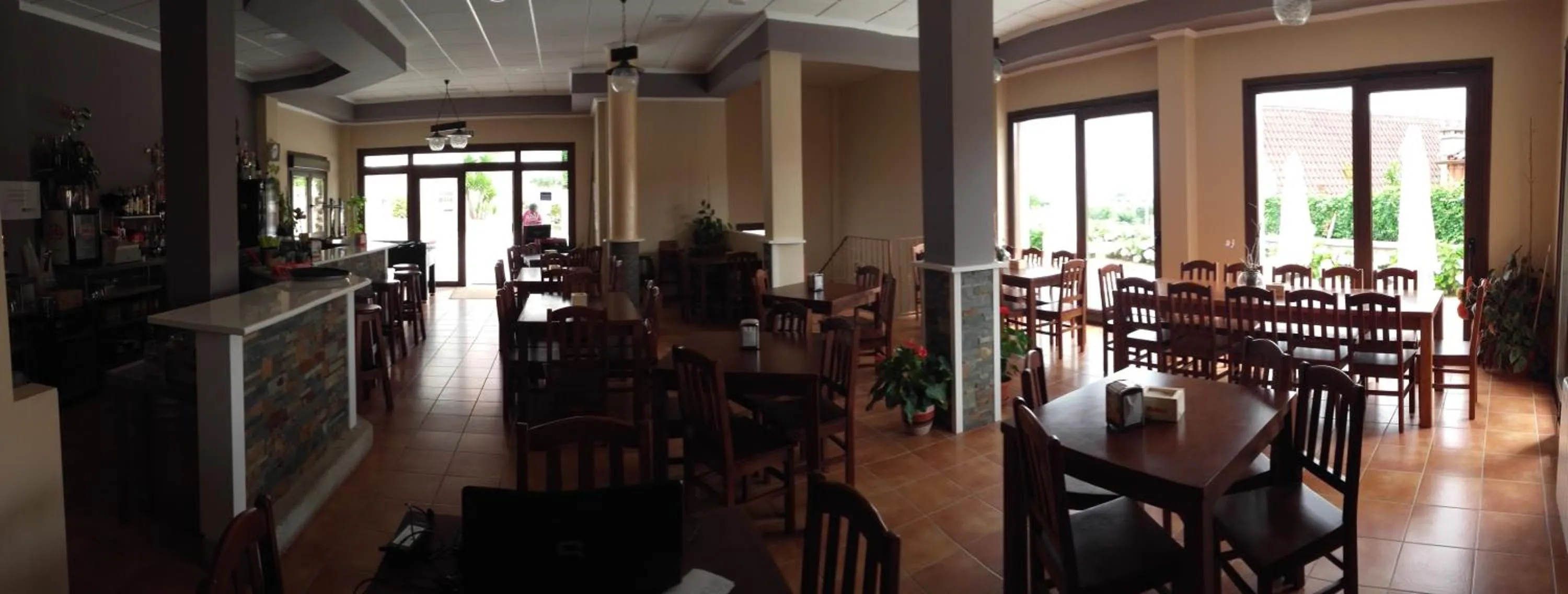 Restaurant/places to eat in Chan da Vella