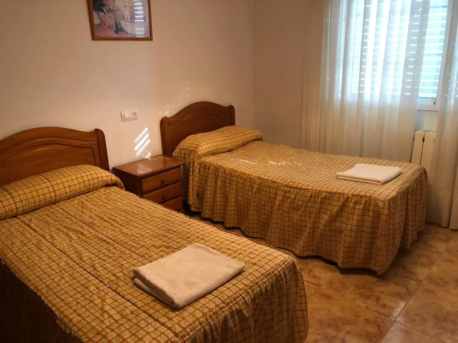 Photo of the whole room, Bed in Chan da Vella