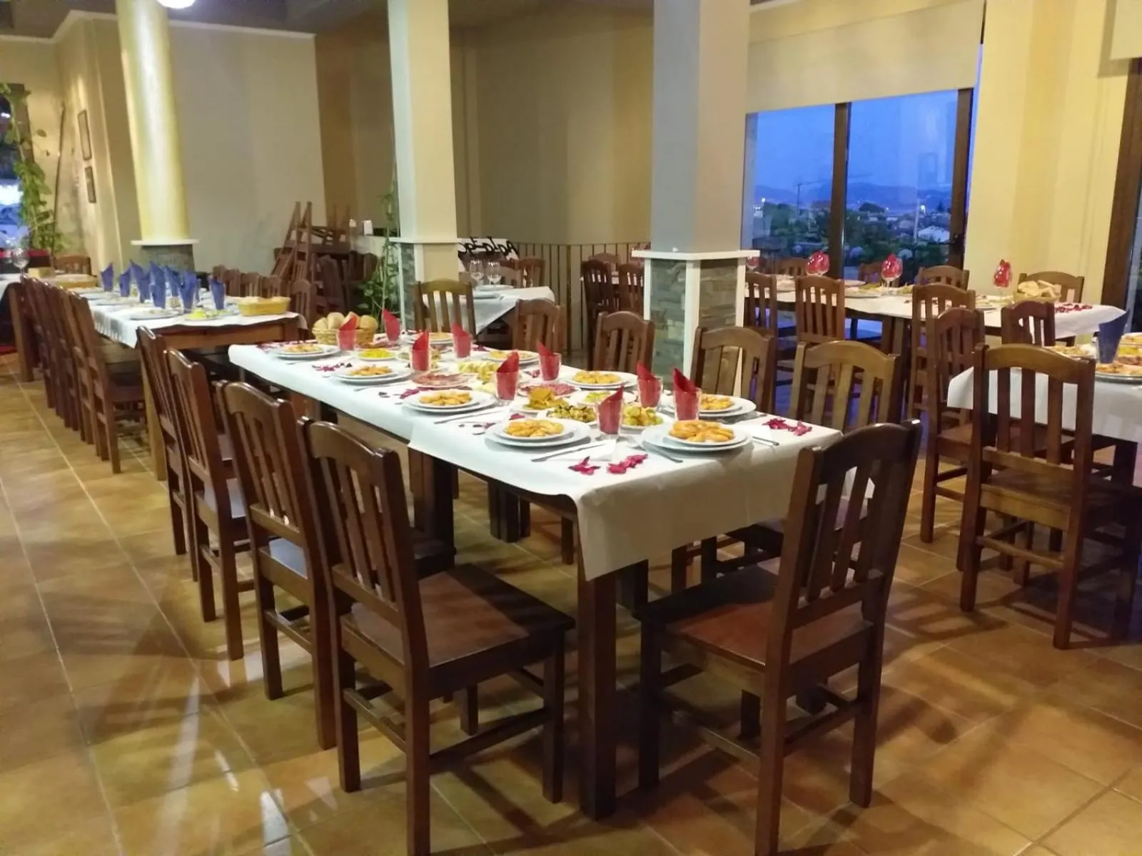 Restaurant/places to eat in Chan da Vella