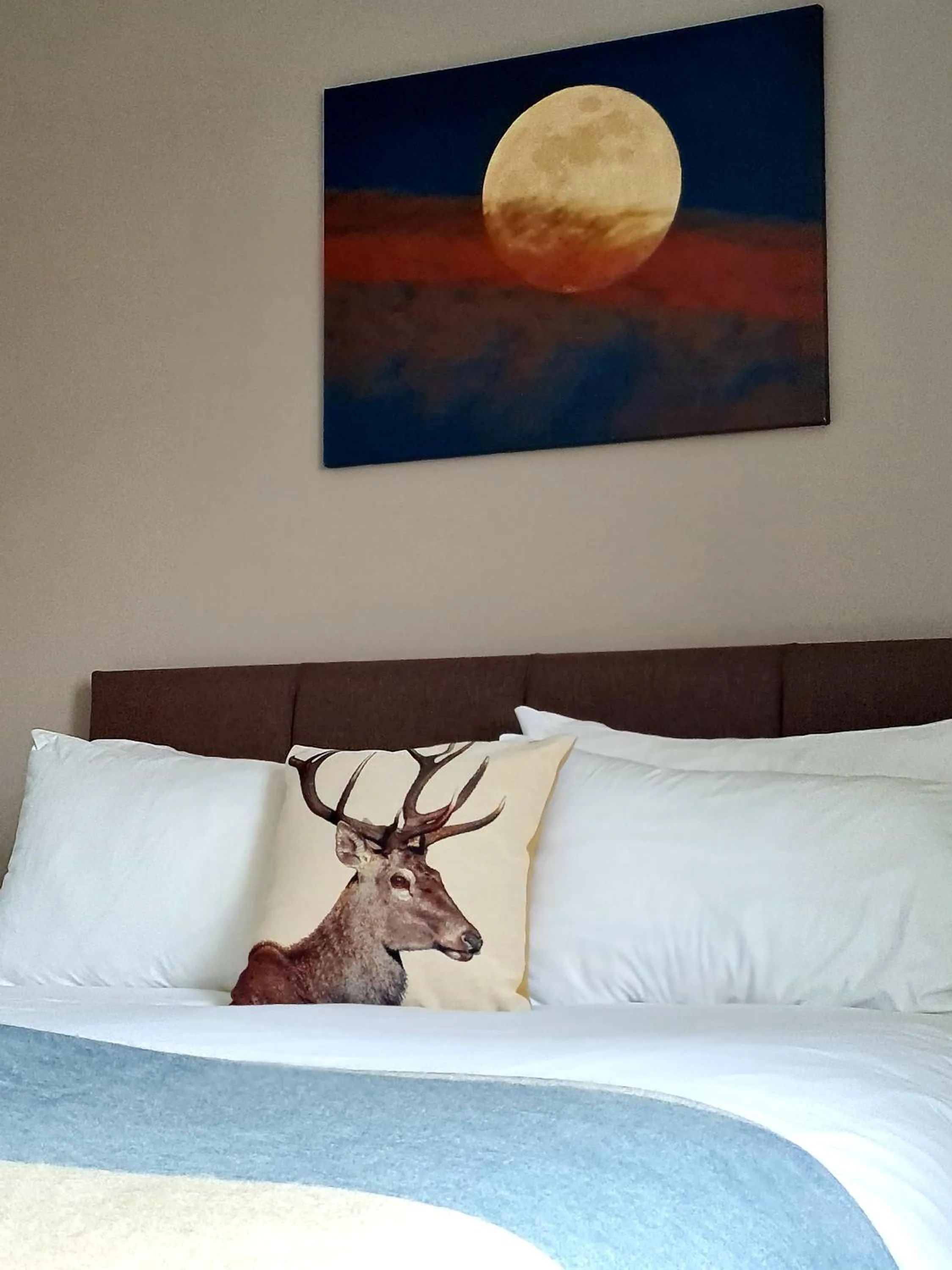 Bed in Atholl House Skye