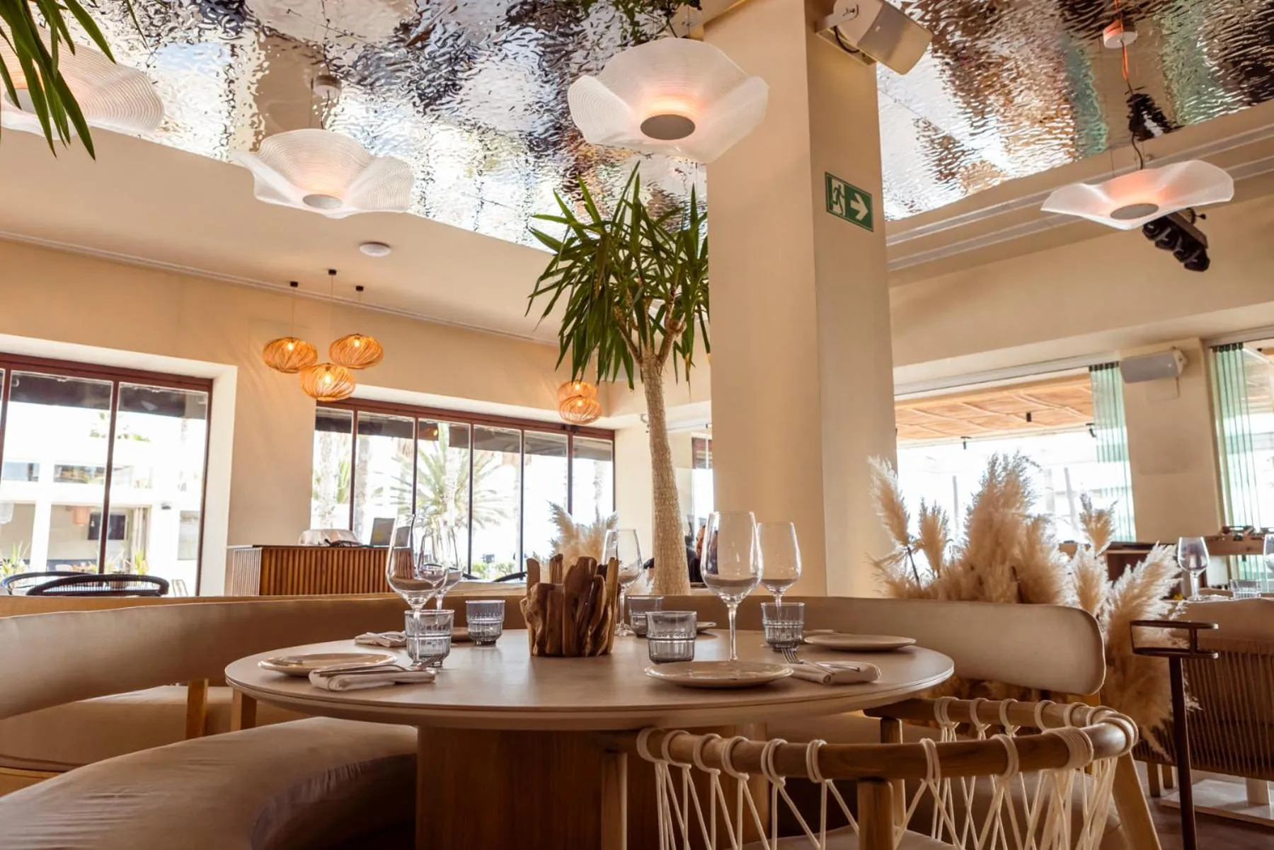 Restaurant/places to eat in Hotel Miramar Valencia
