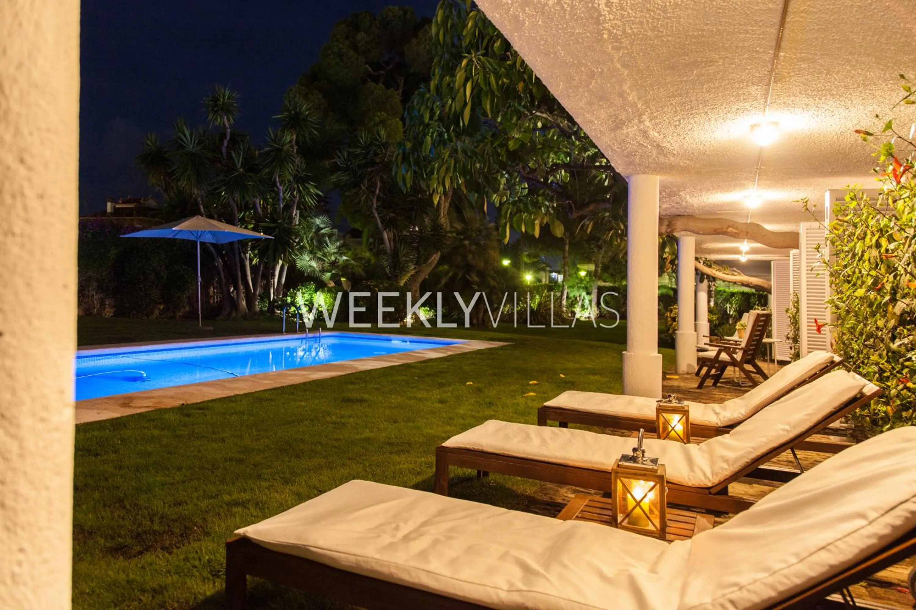 Property building in Villa Sitges Tupinetti Beach at 1 min walk Amaizing Garden and View Center Sitges 5 minutes walk NO NEED CAR