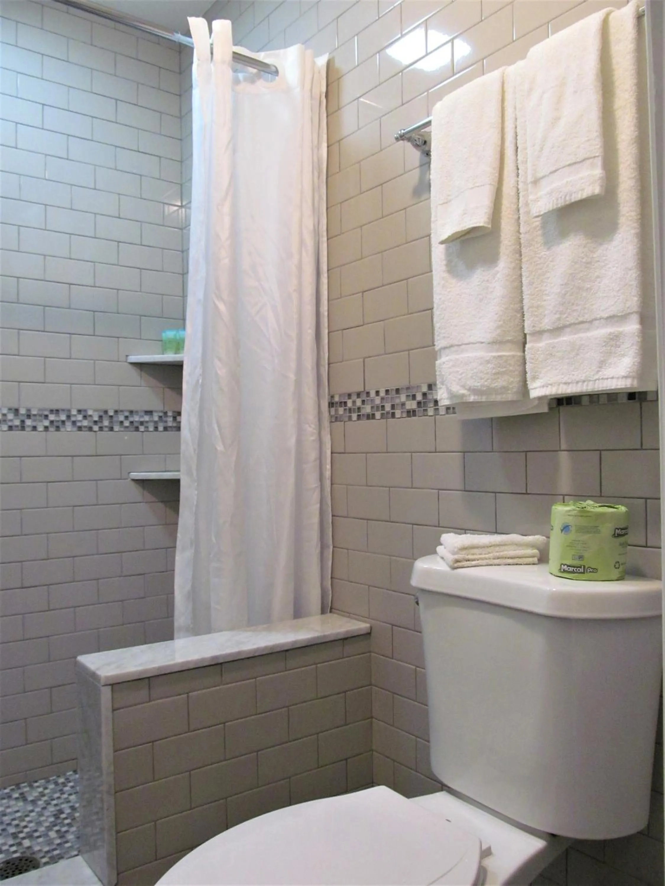 Bathroom in Rio Motel and Suites Wildwood Beach & Boardwalk