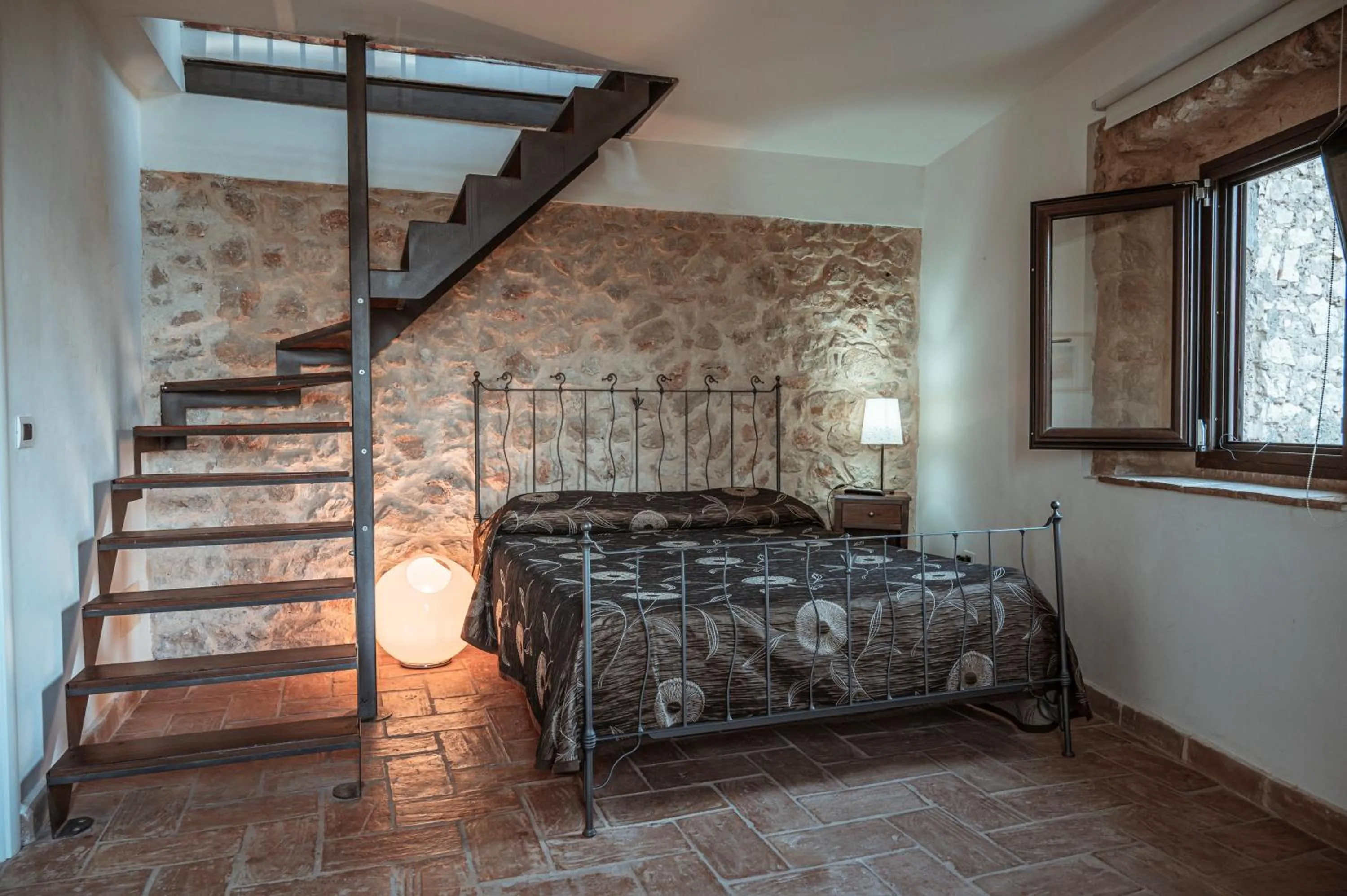 Photo of the whole room, Bed in Locanda Persei