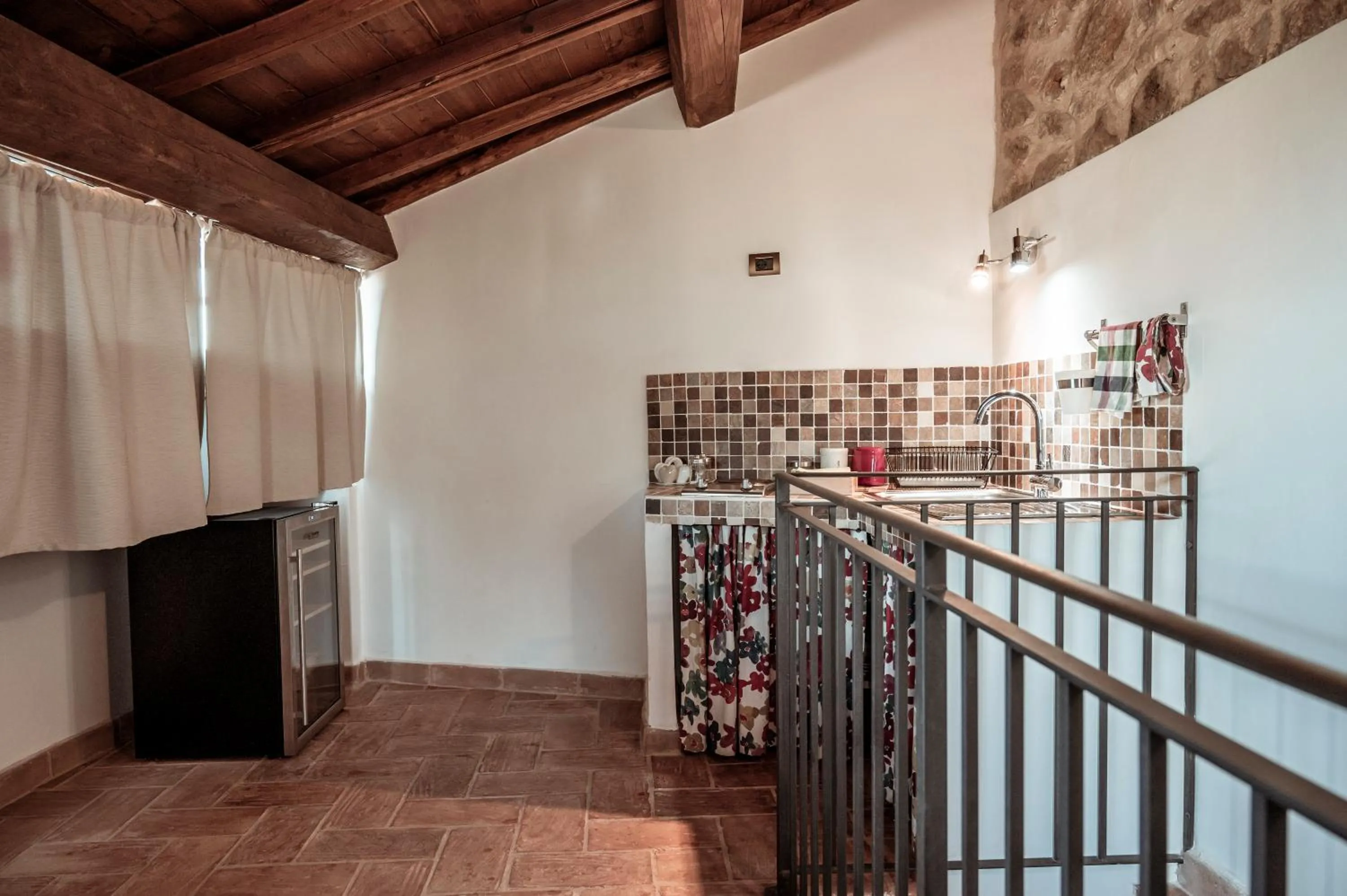 Kitchen or kitchenette in Locanda Persei