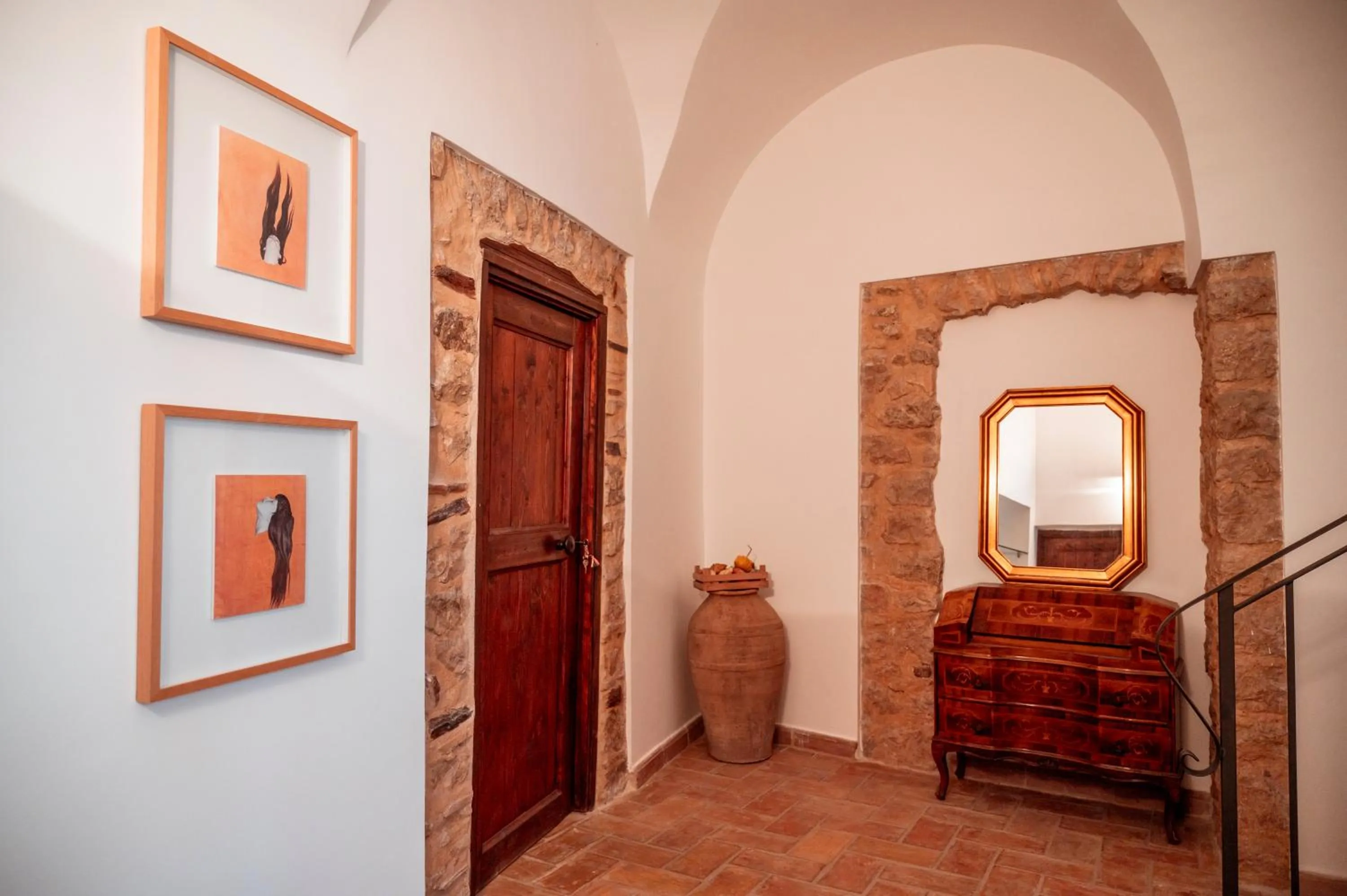 Decorative detail in Locanda Persei