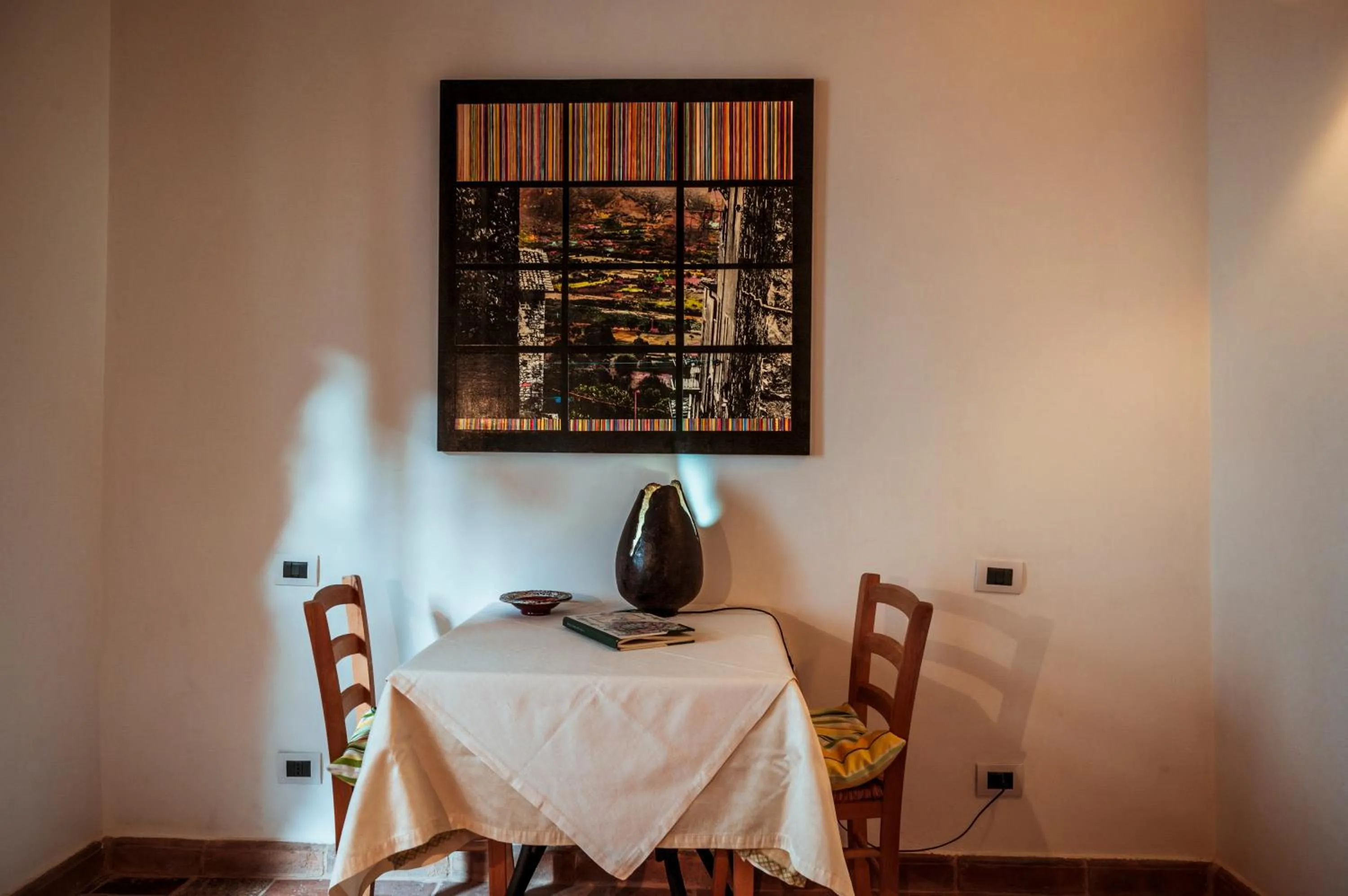 Seating area in Locanda Persei