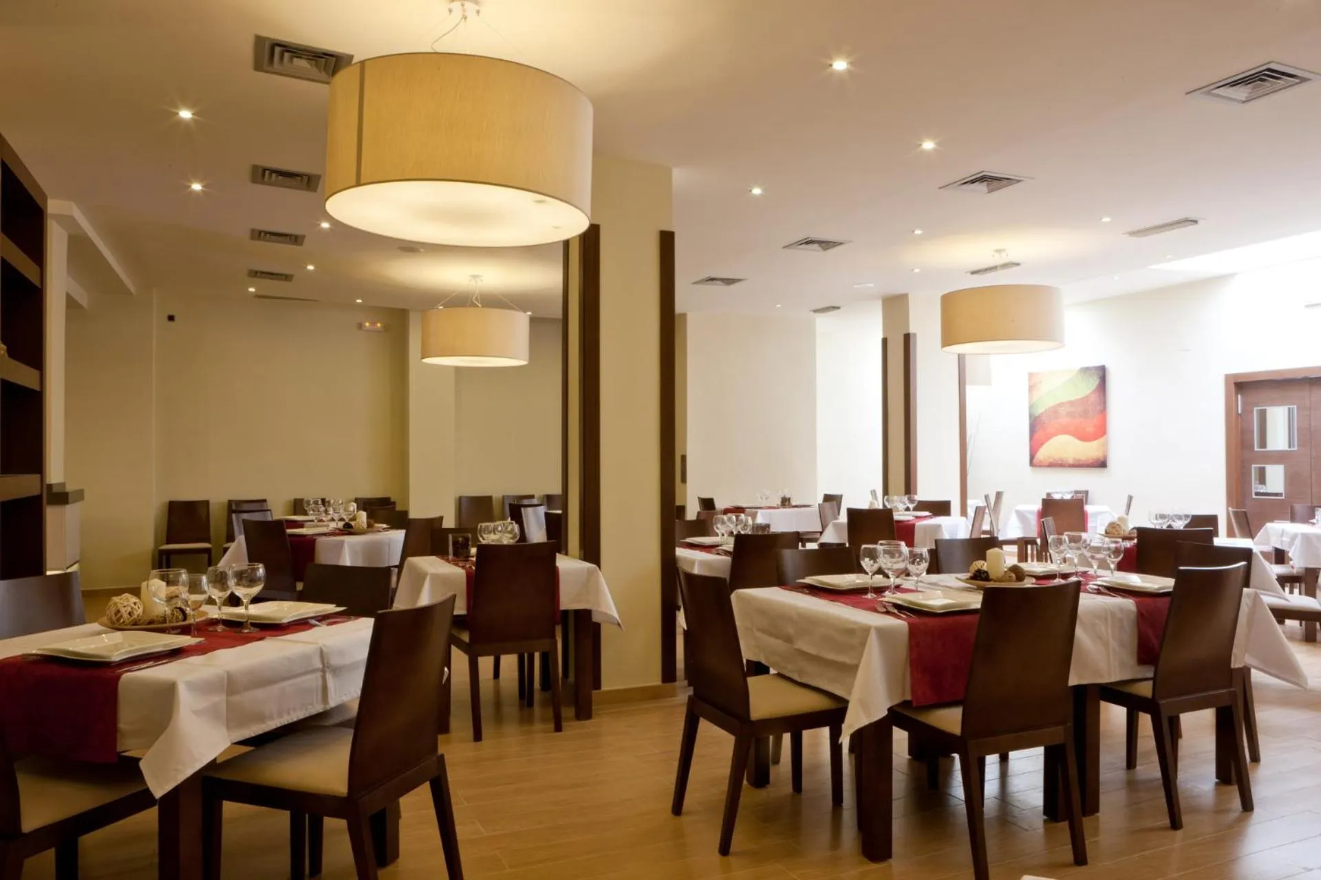 Restaurant/places to eat in Hotel Quino