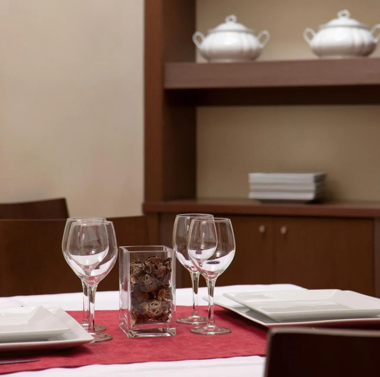 Restaurant/places to eat in Hotel Quino