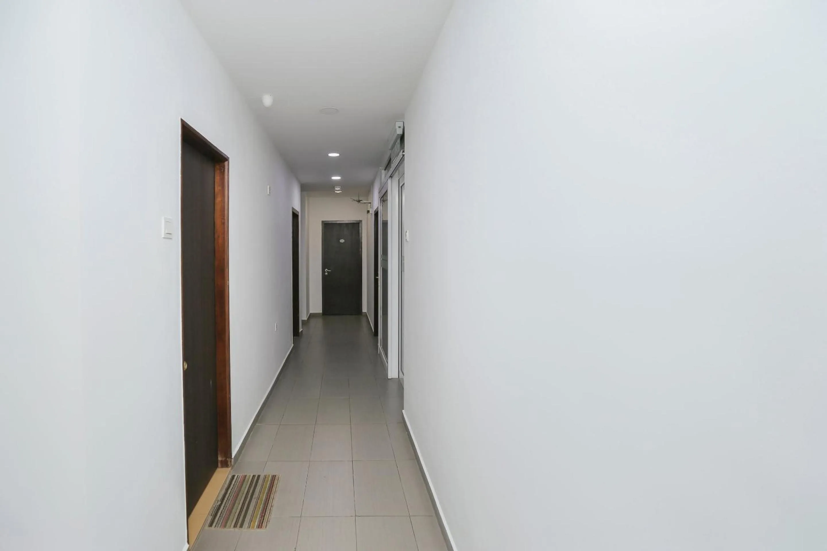 Lobby or reception in OYO 89915 East Mount Hotel