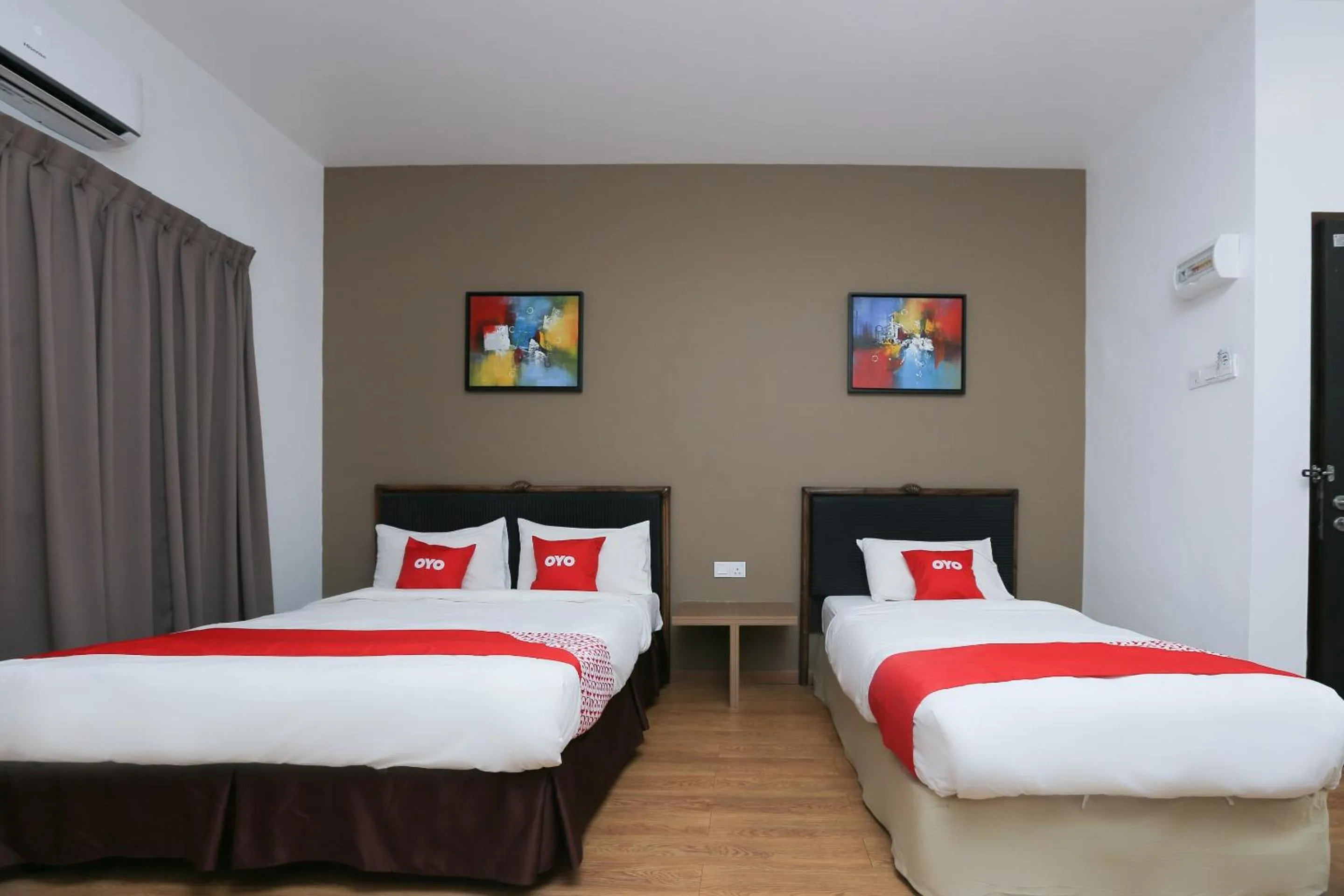 Bedroom, Bed in OYO 89915 East Mount Hotel