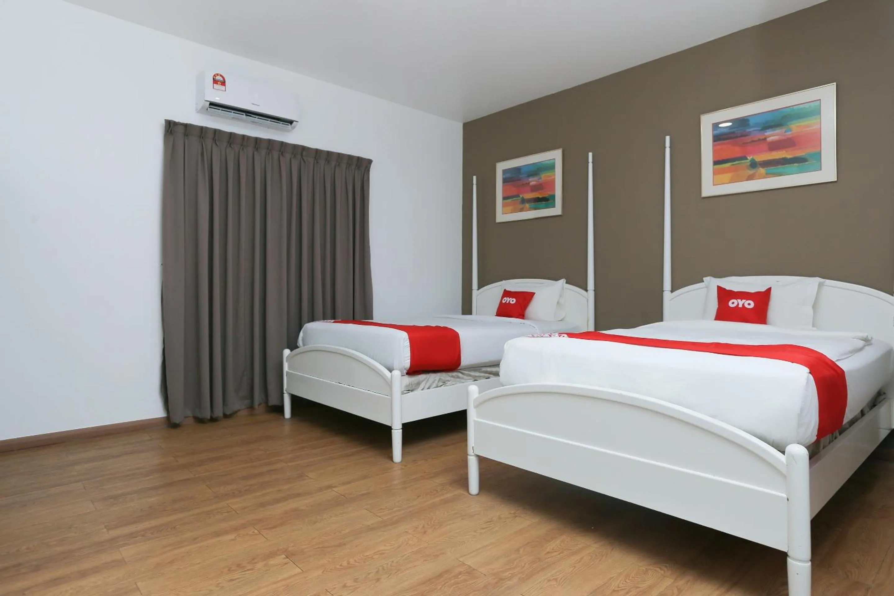 Bedroom, Bed in OYO 89915 East Mount Hotel