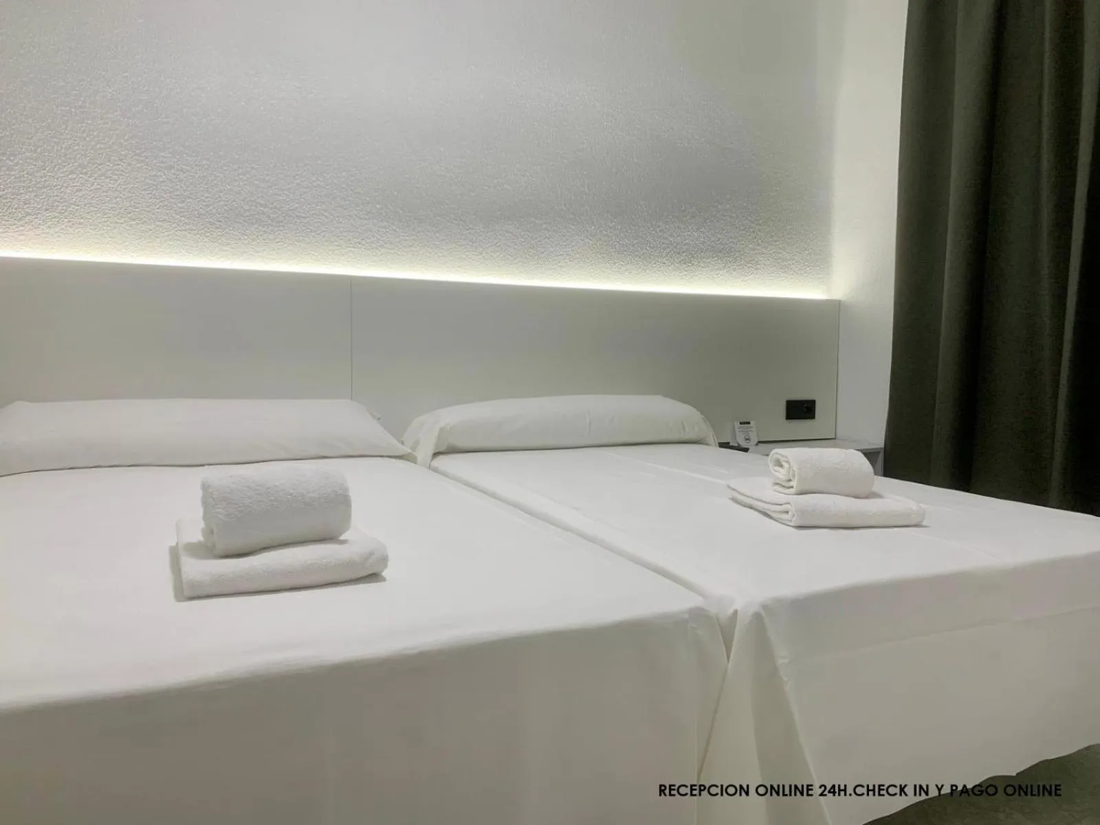 Bedroom, Bed in Hotel Zaymar