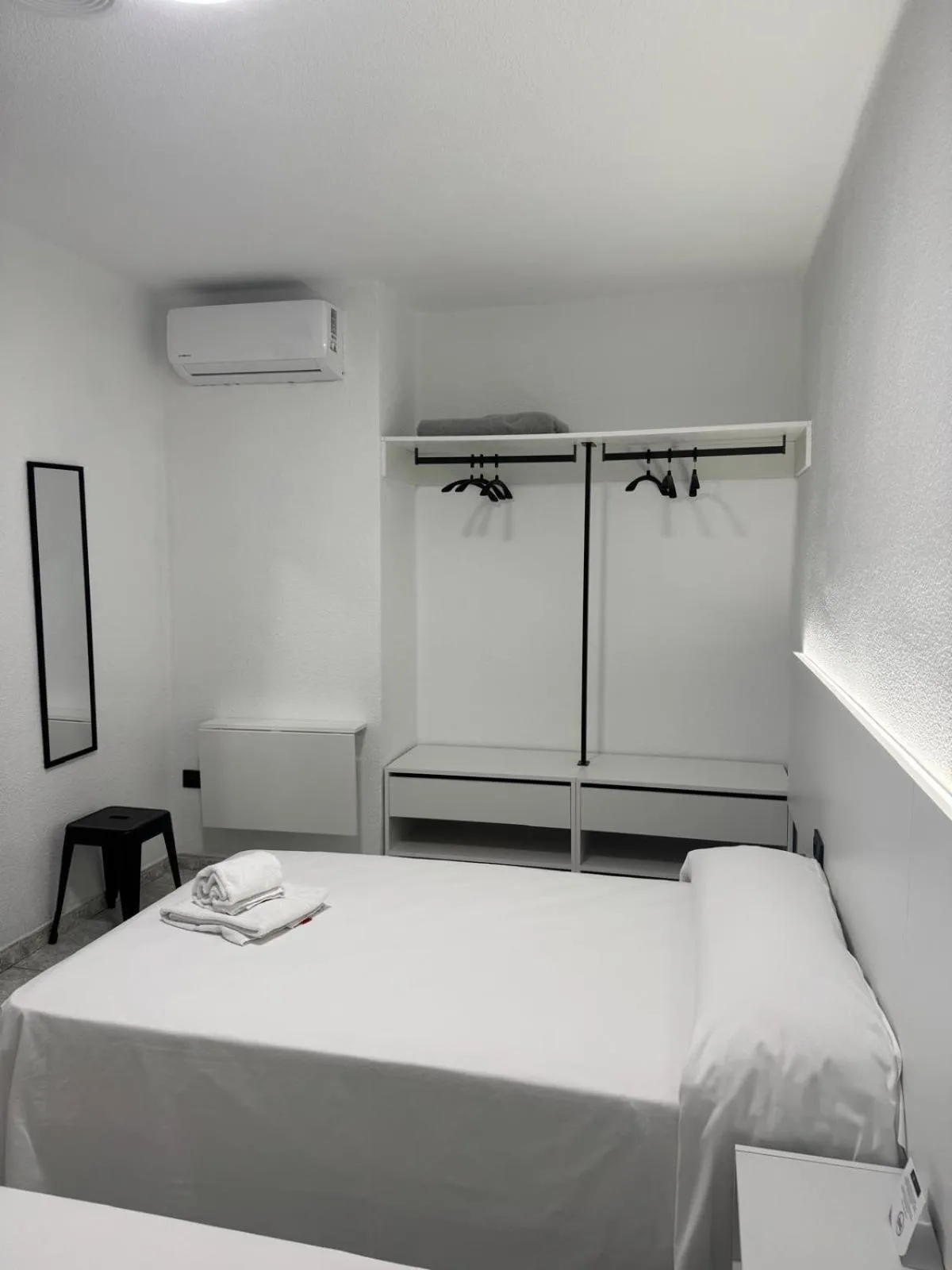 Bedroom, Bed in Hotel DL Urban