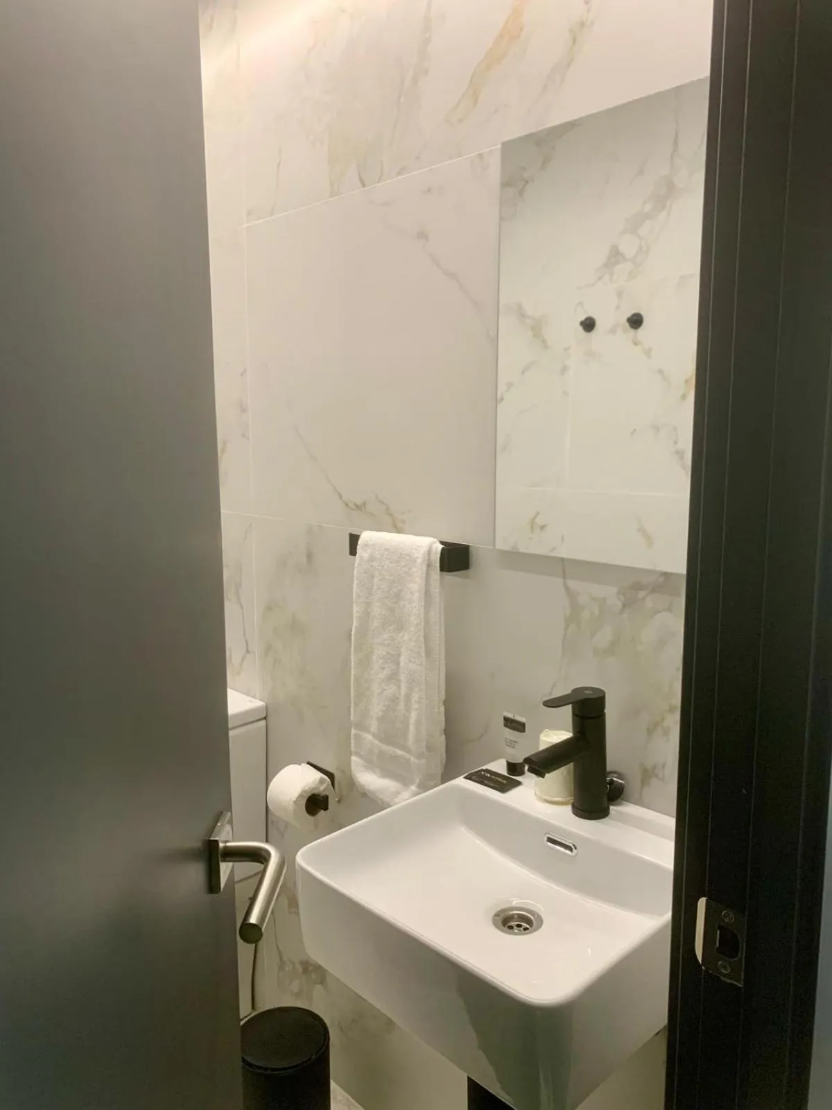 Bathroom in Hotel DL Urban