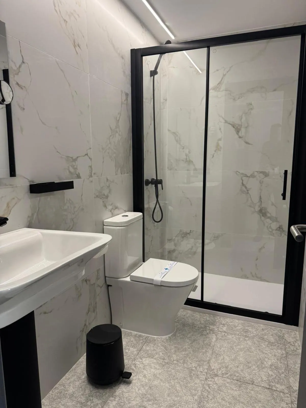 Bathroom in Hotel DL Urban