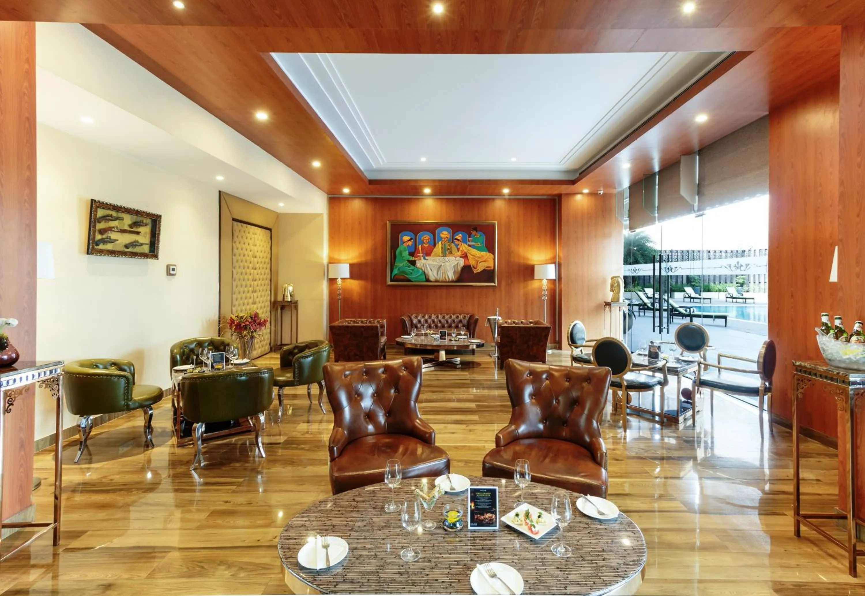 Drinks in Golden Suites Gurgaon Inde Hotels