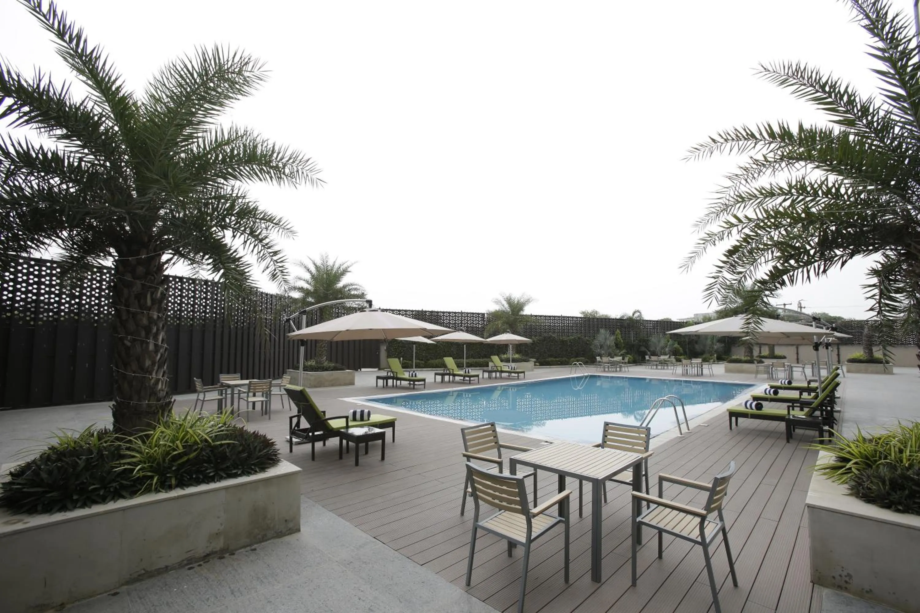 Golden Suites Gurgaon Inde Hotels