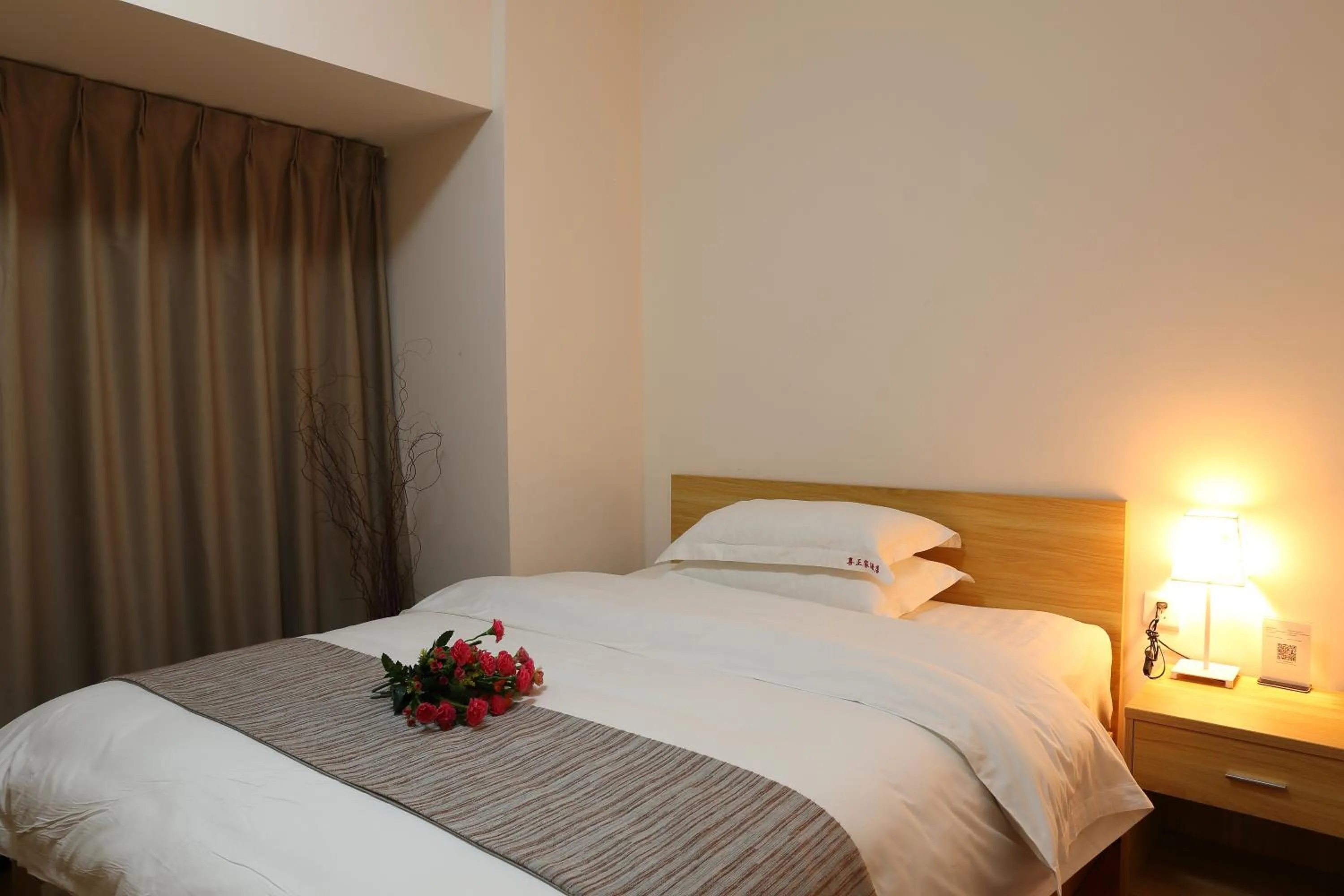 Xizhengjia Apartment Hotel (Guangzhou Financial City Keyun Road subway station store)