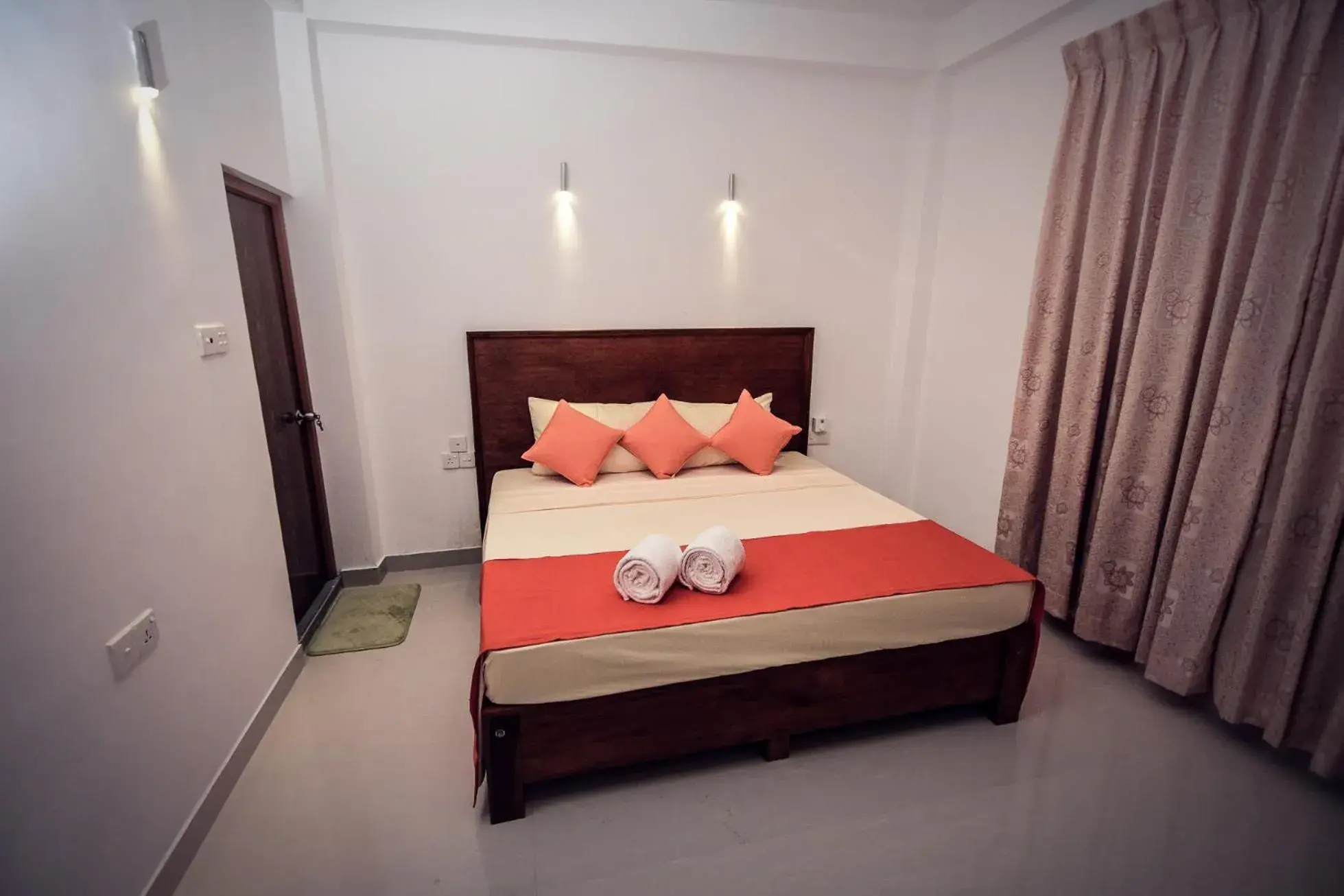 Deluxe Double Room in Heavens Door Guest Inn Deluxe Double Room in Heavens Door Guest Inn