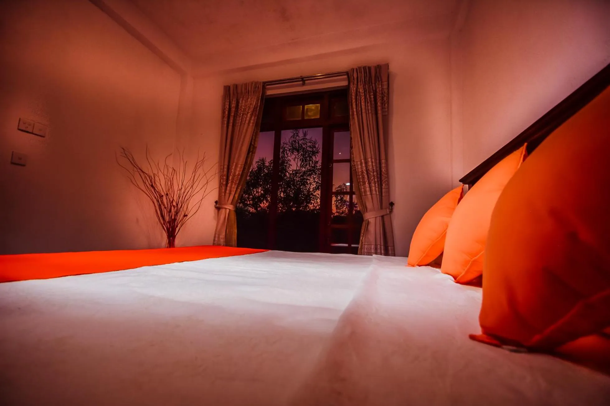 Bed in Heavens Door Guest Inn