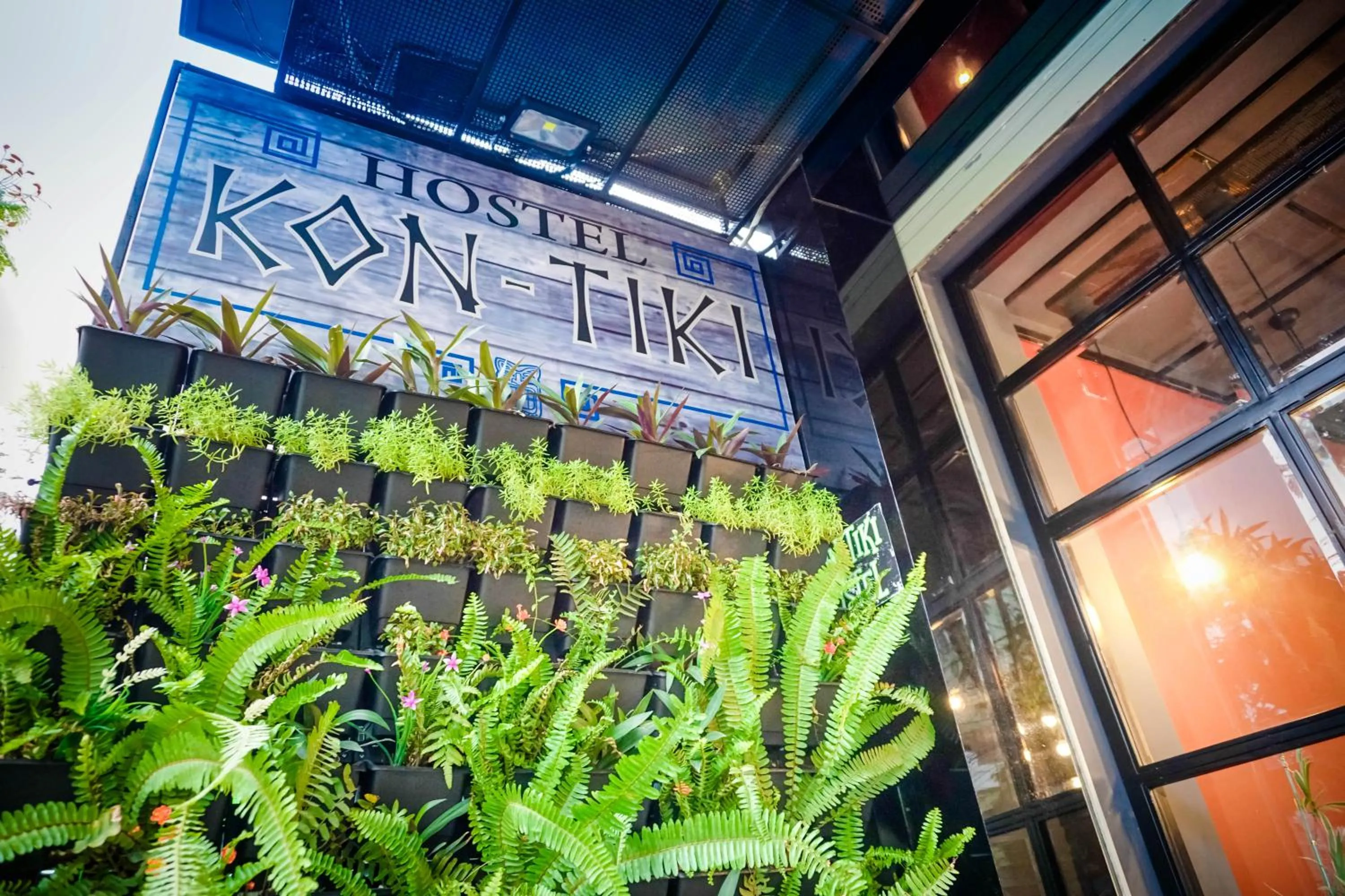 Property building in Kon-Tiki DaNang Hostel