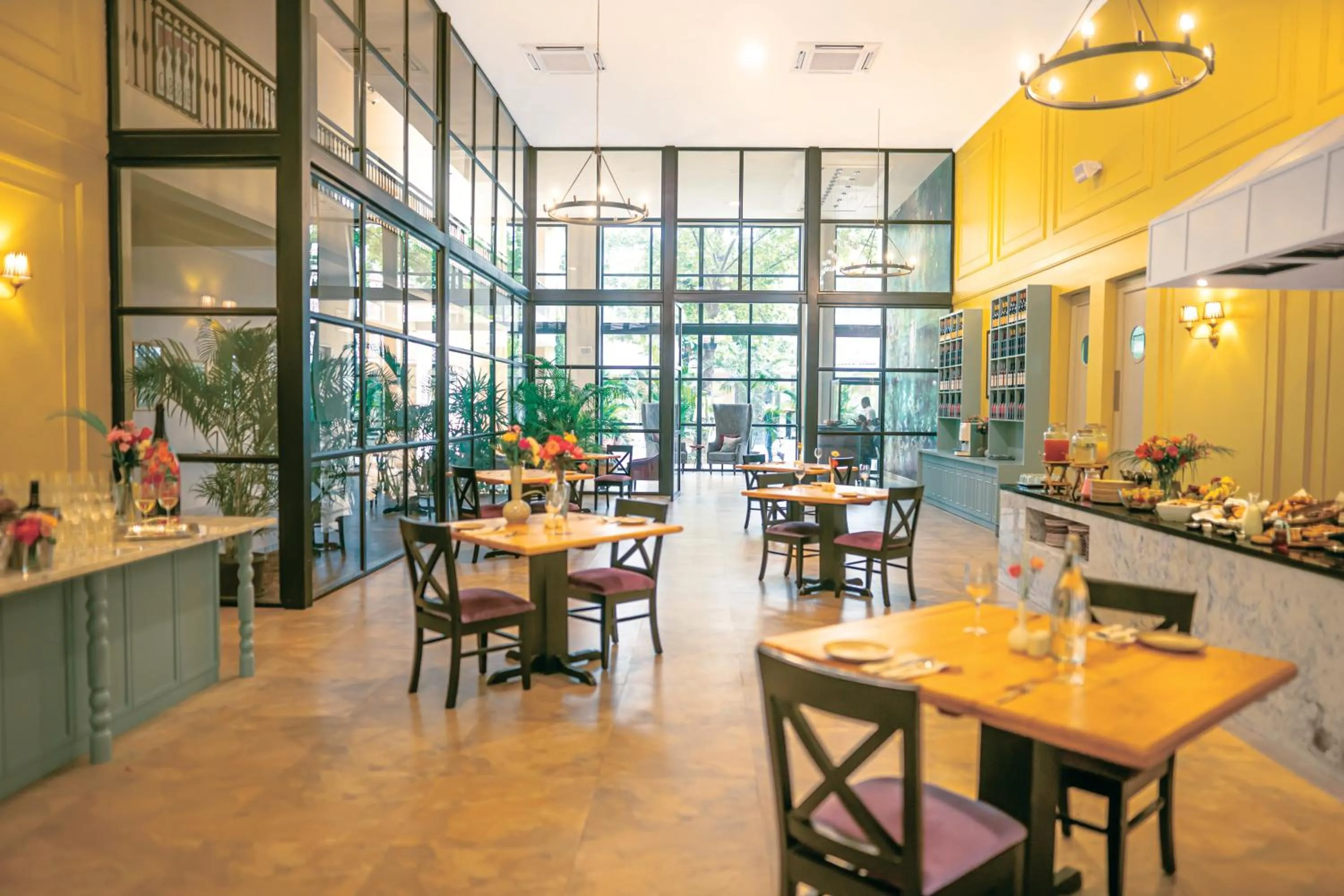 Restaurant/places to eat in The Source At Sula