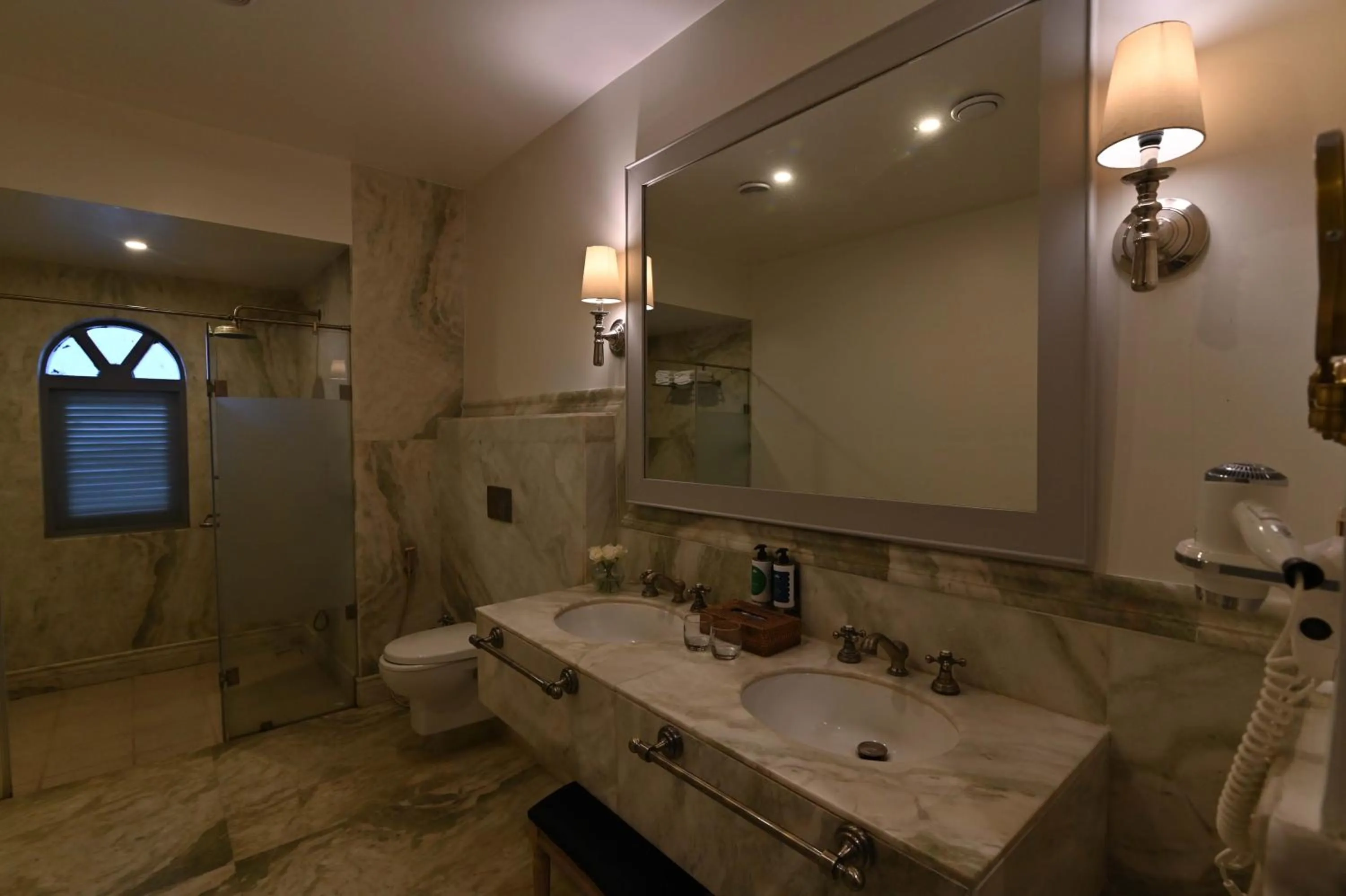 Bathroom in The Source At Sula