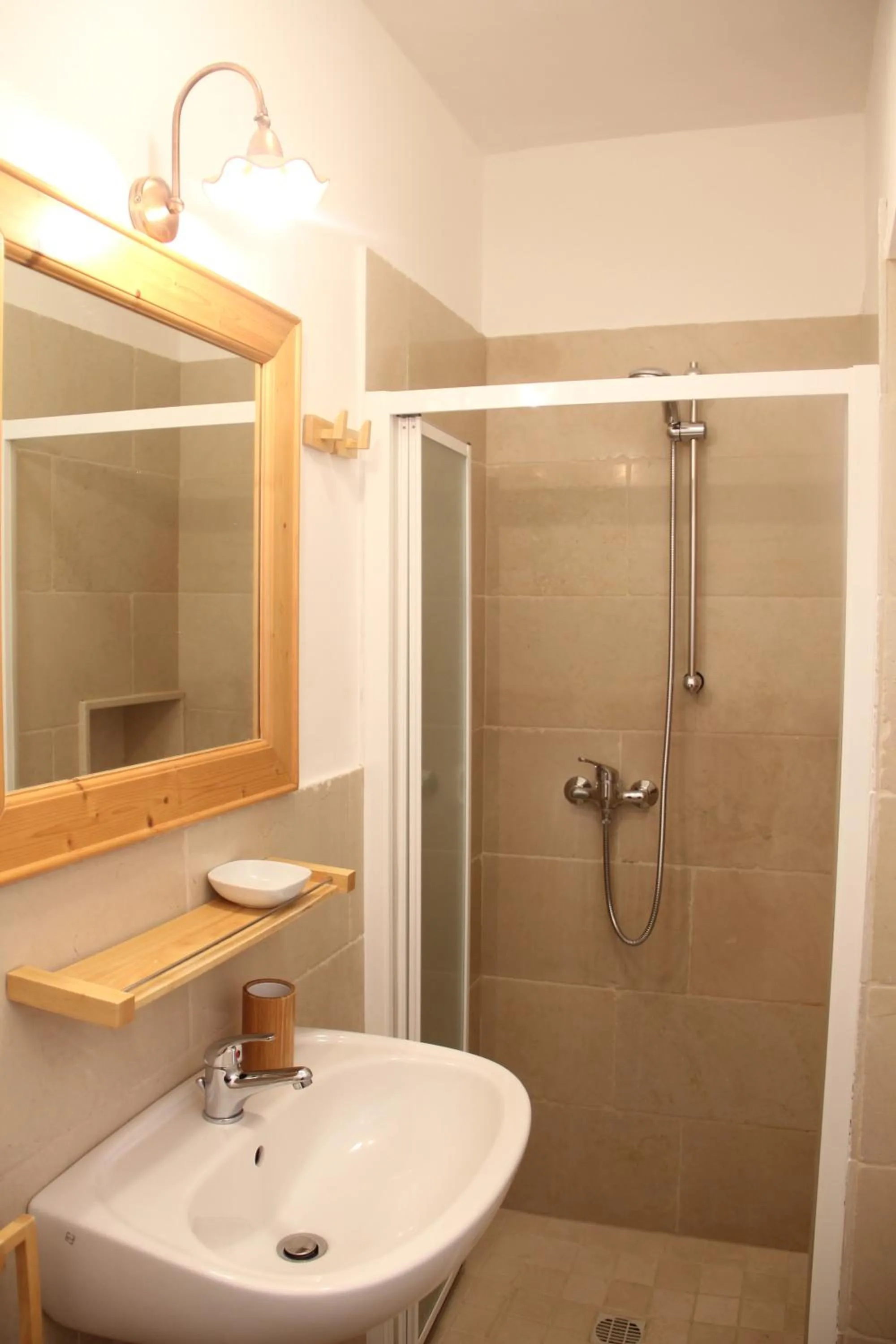 Shower in Masseria Trulli sull'Aia