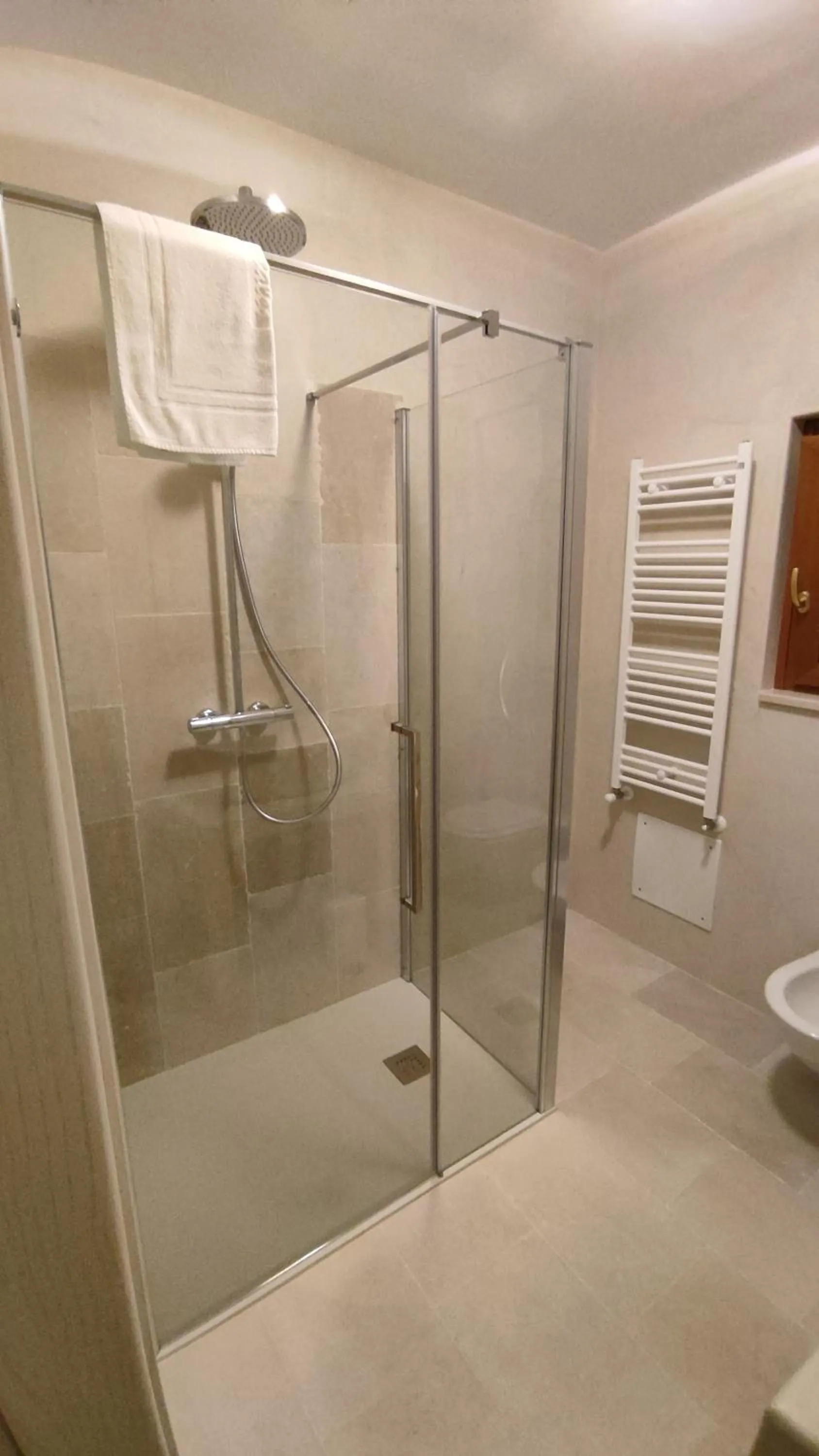 Shower in Masseria Trulli sull'Aia