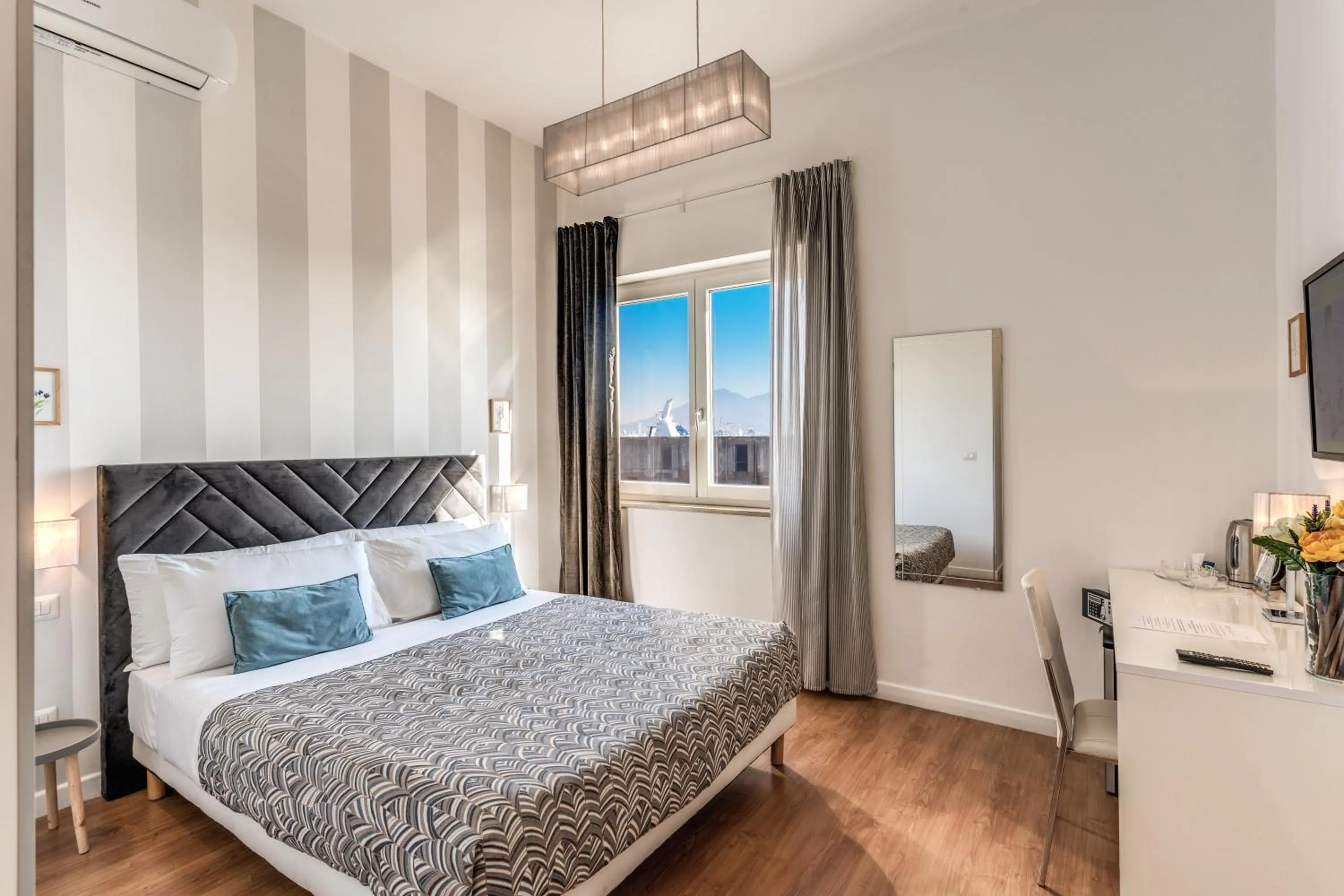 Nearby landmark, Bed in Napoli Great View B&B