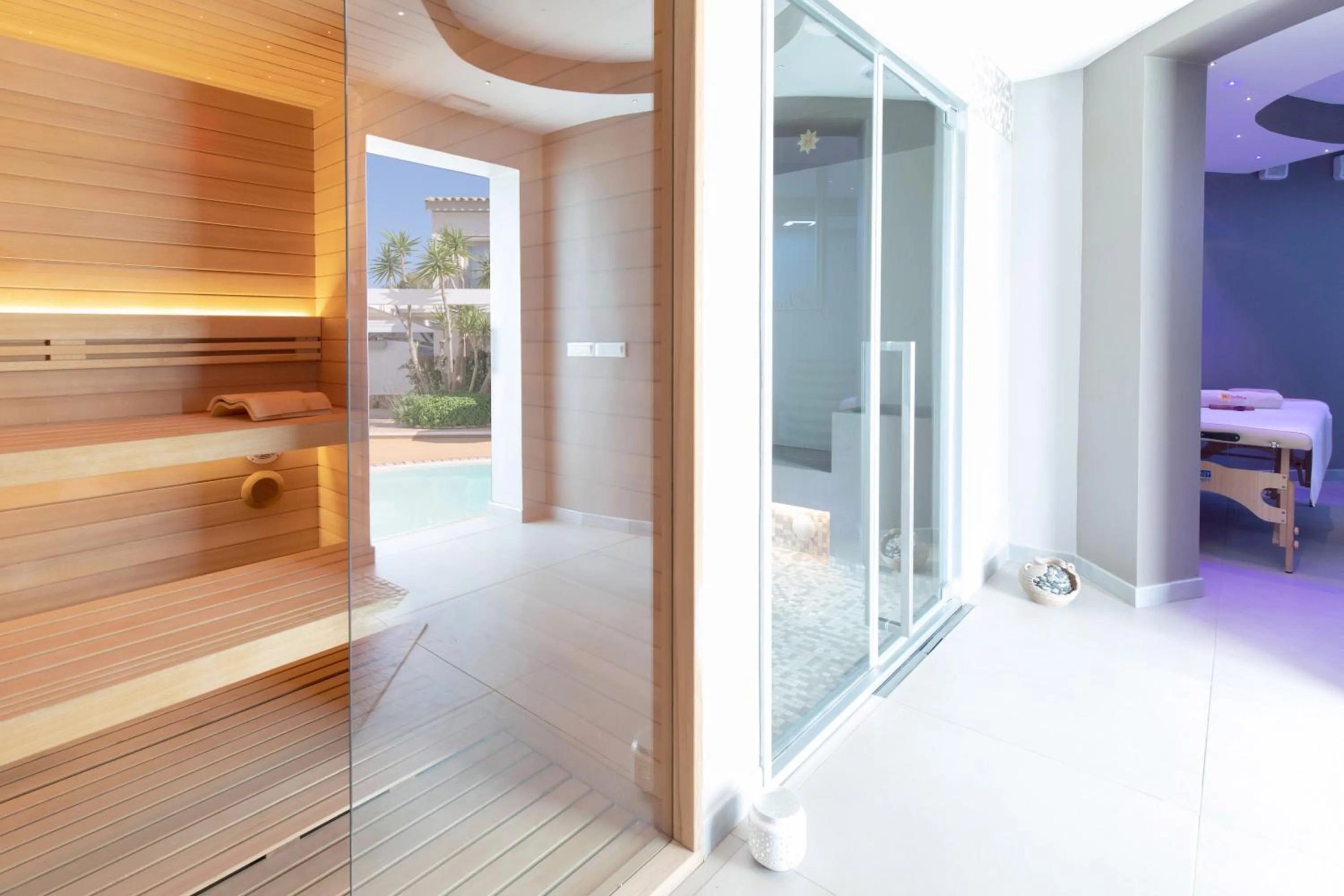 Bed in Eliantos Boutique Hotel & Spa