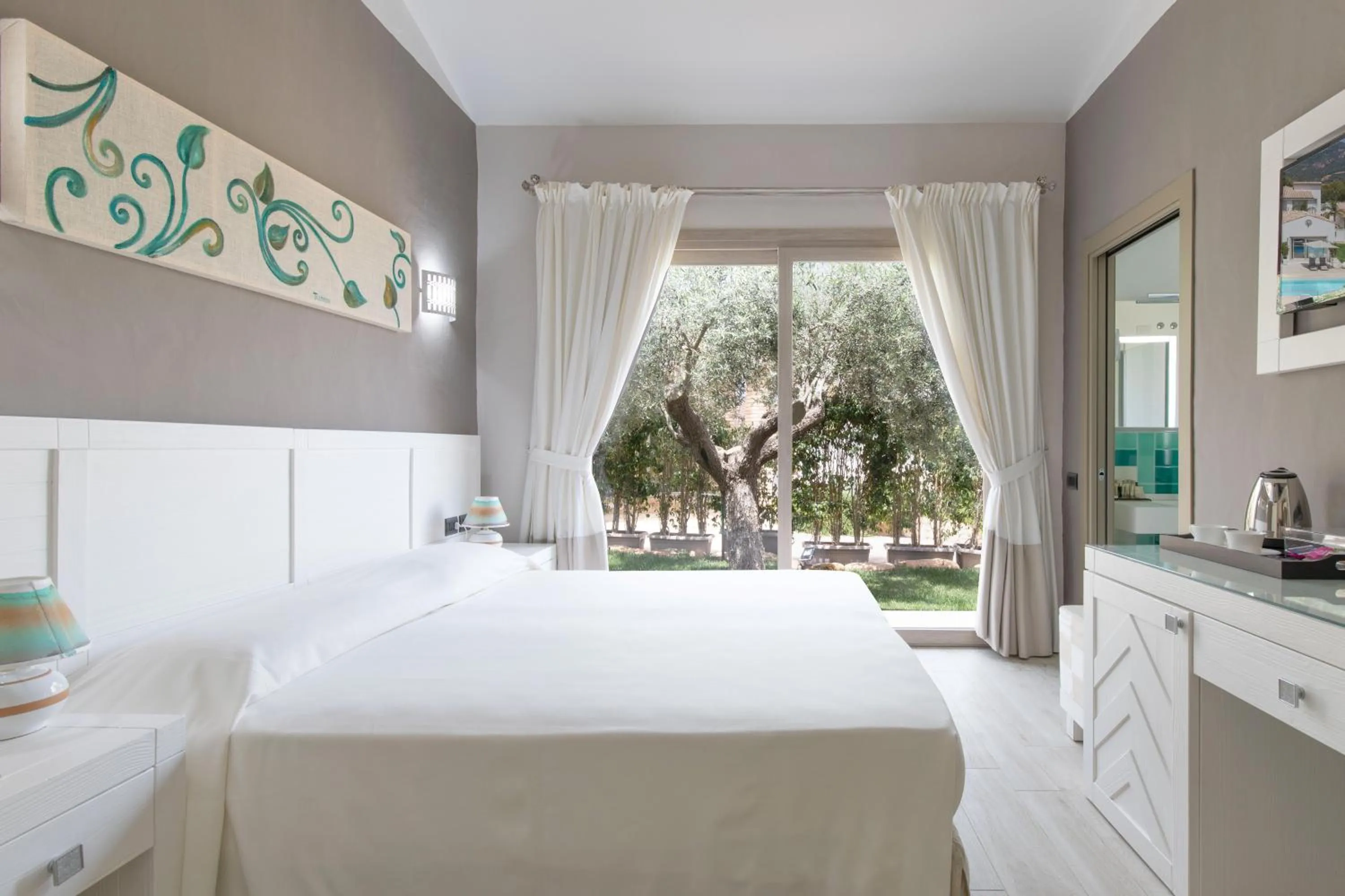 Bed in Eliantos Boutique Hotel & Spa