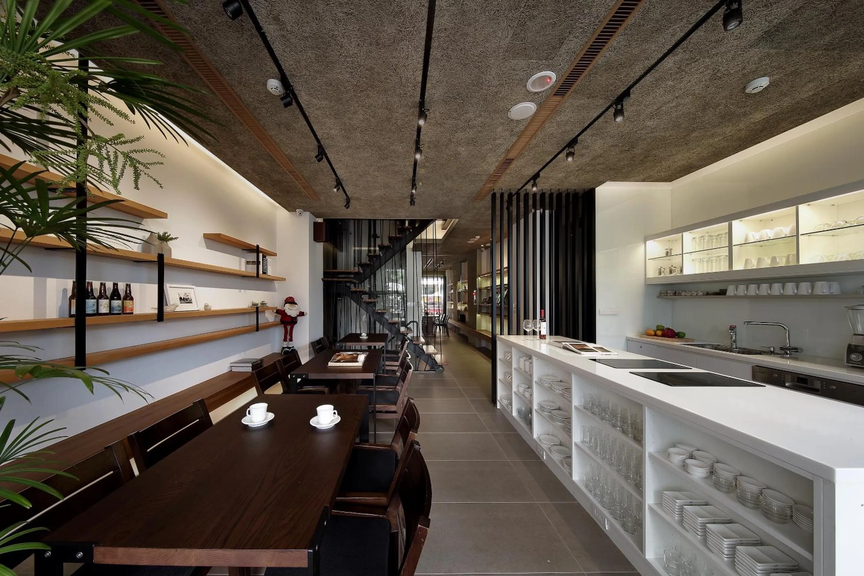 Restaurant/places to eat in Laurel Villa B&B