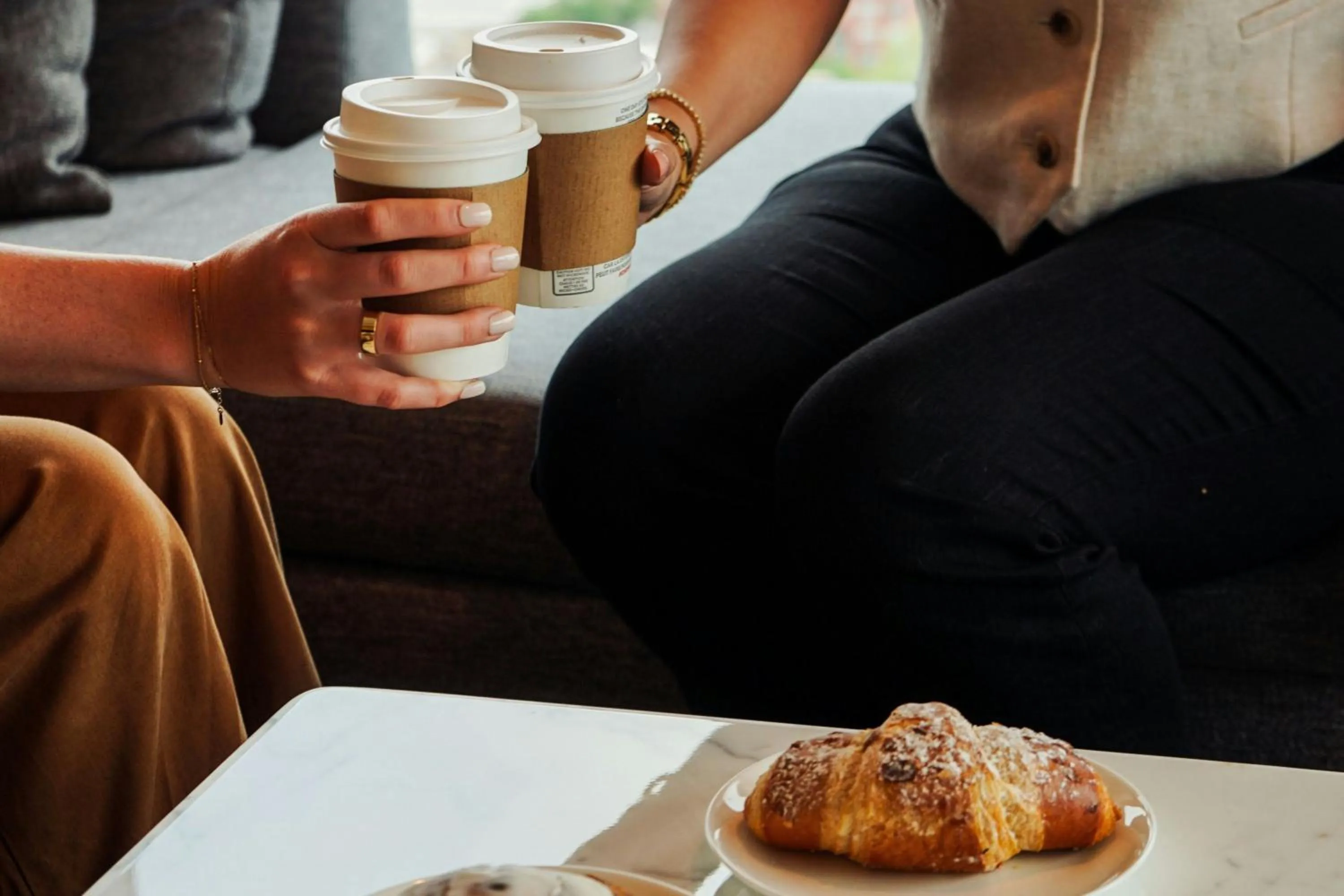 Restaurant/places to eat in Marriott Marquis Chicago