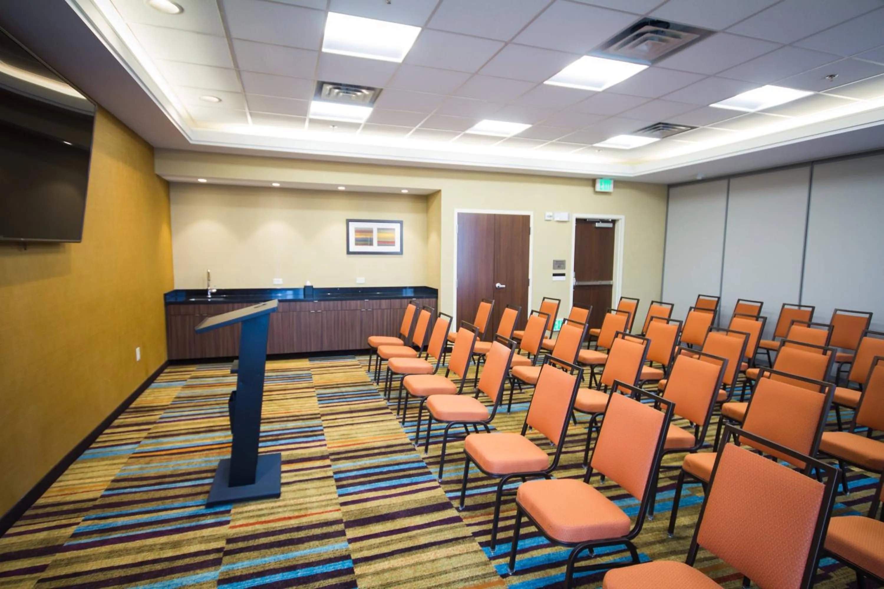 Meeting/conference room in Fairfield Inn & Suites by Marriott Denver Northeast/Brighton