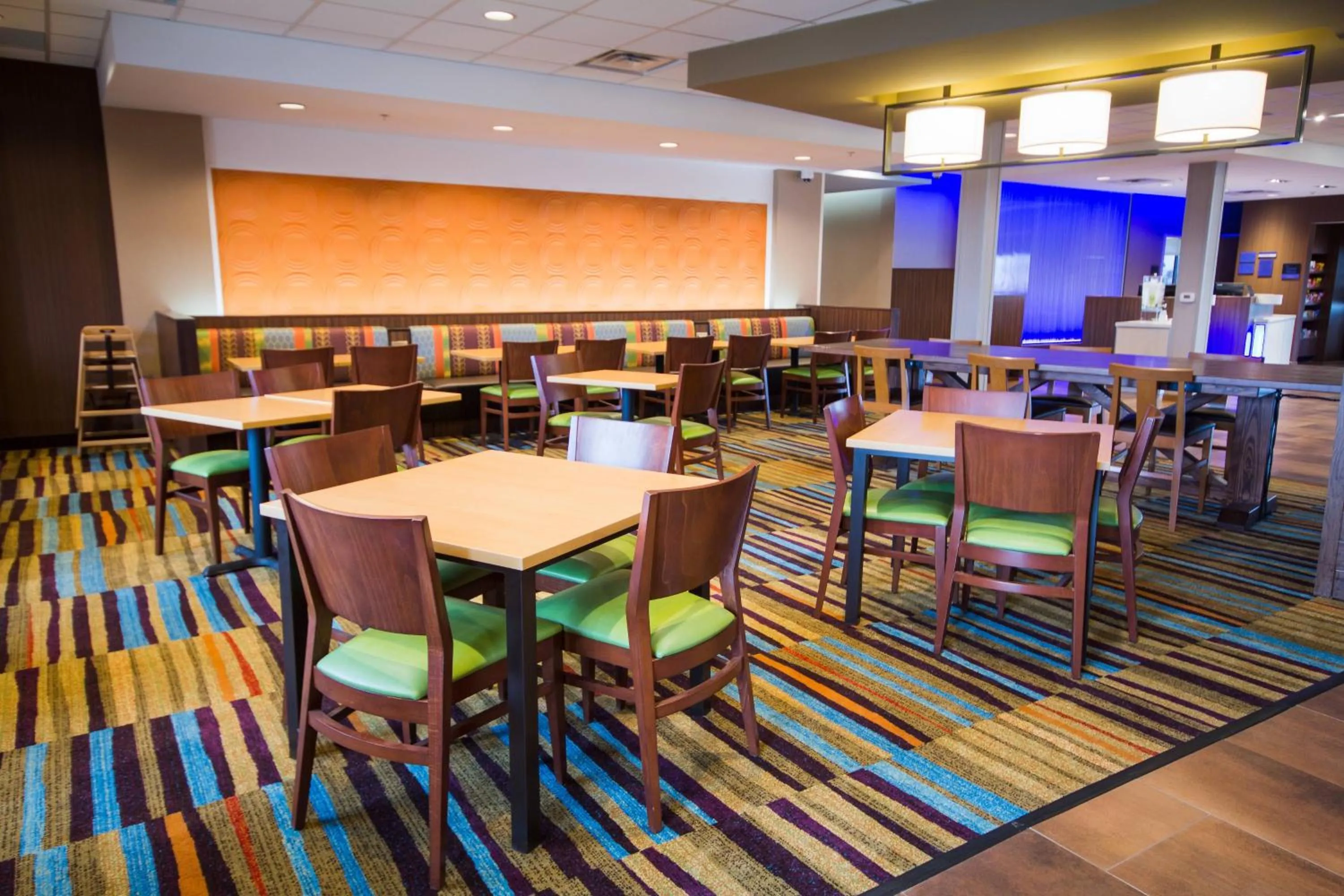 Breakfast in Fairfield Inn & Suites by Marriott Denver Northeast/Brighton