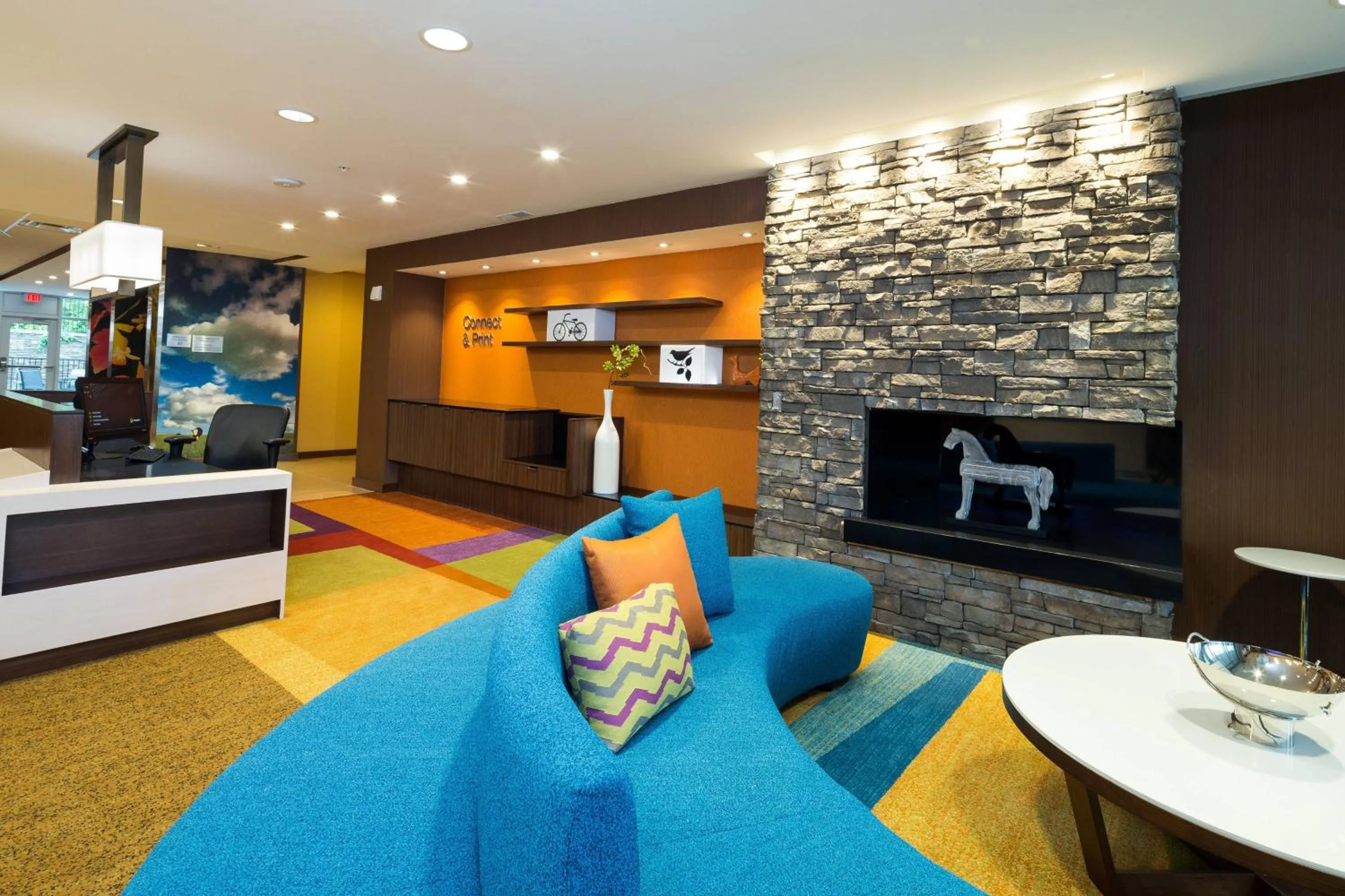 Lobby or reception in Fairfield Inn & Suites by Marriott Detroit Chesterfield