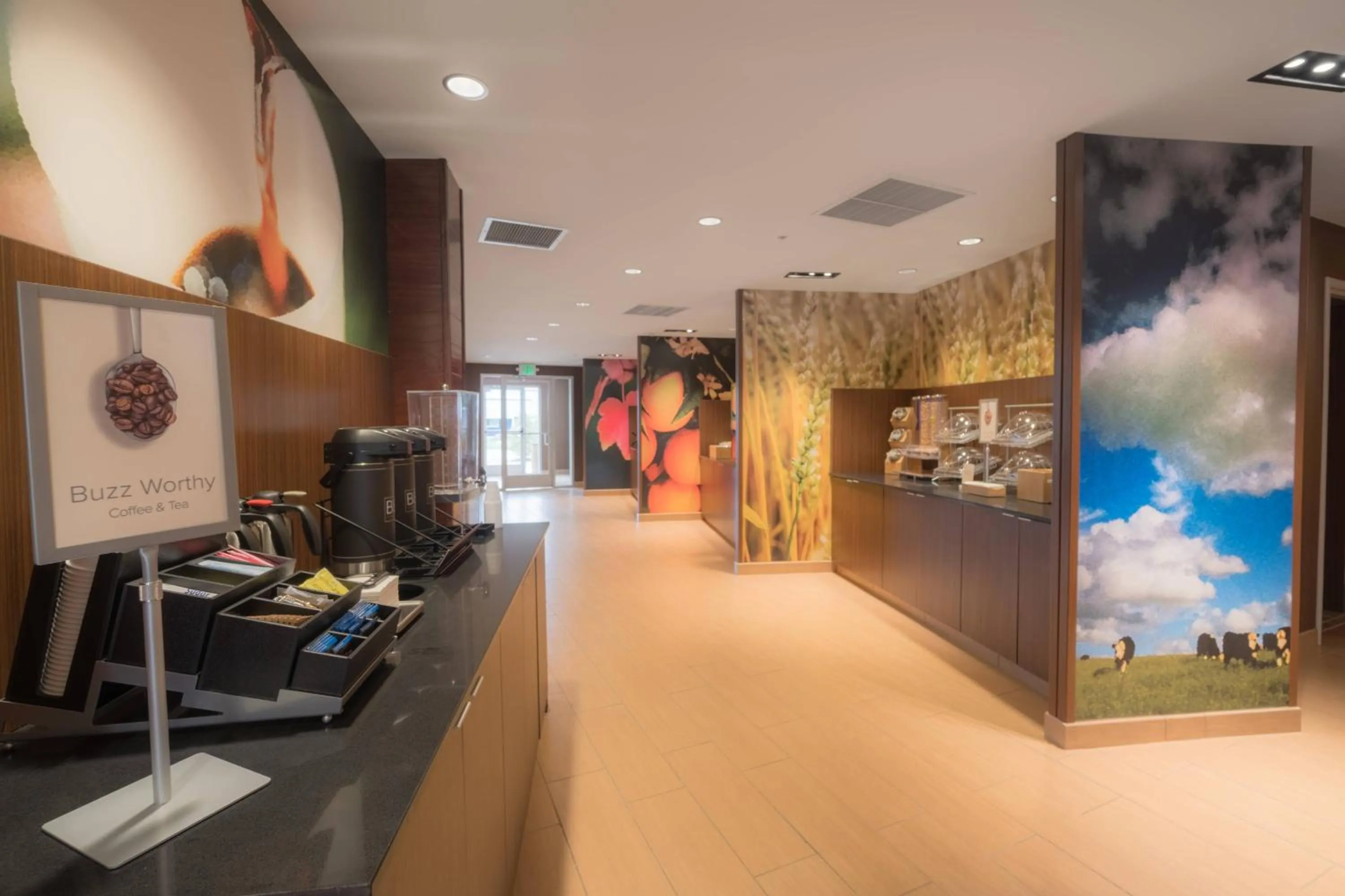 Breakfast in Fairfield Inn & Suites by Marriott Gaylord