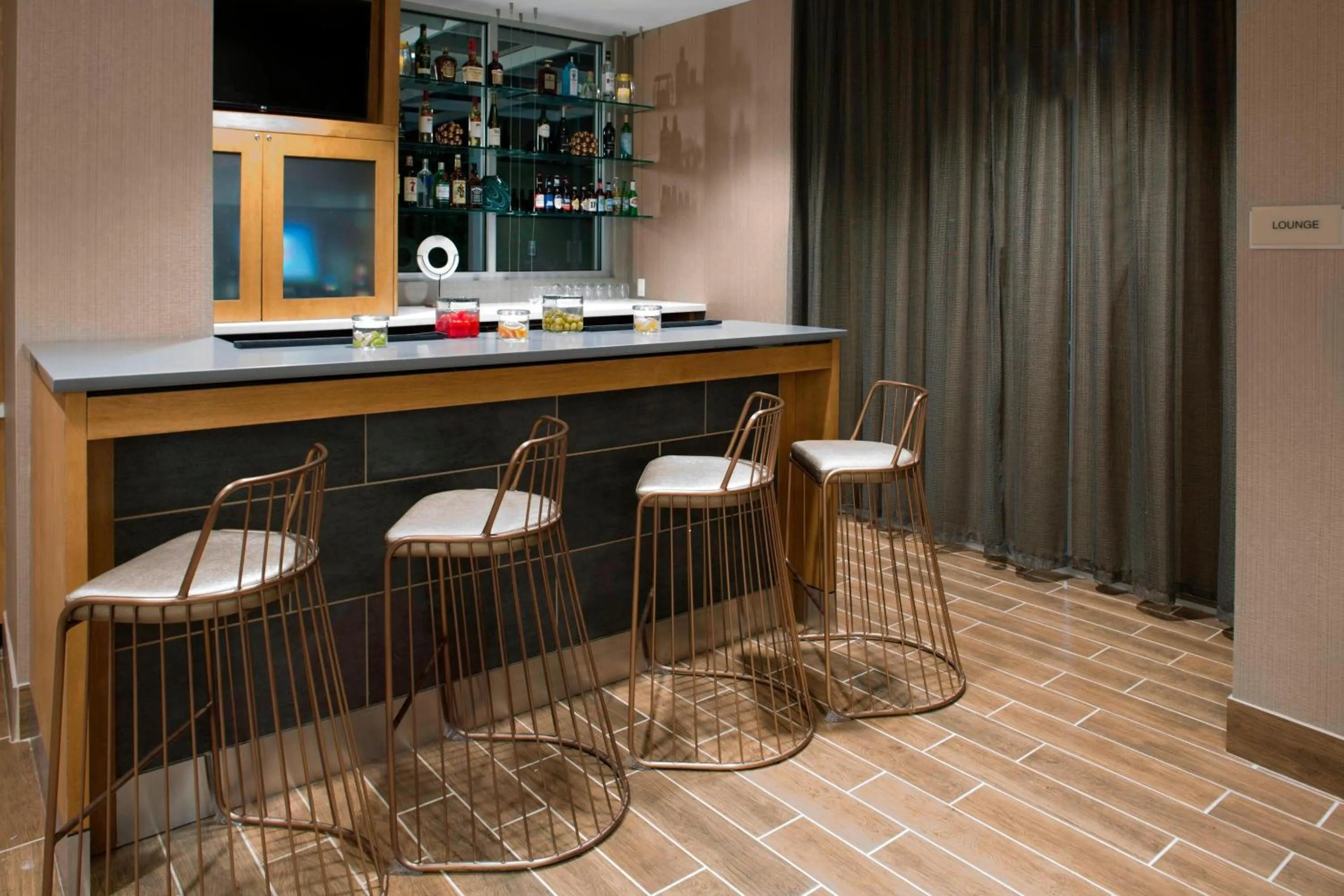 Lounge or bar in SpringHill Suites by Marriott Kansas City Lenexa/City Center