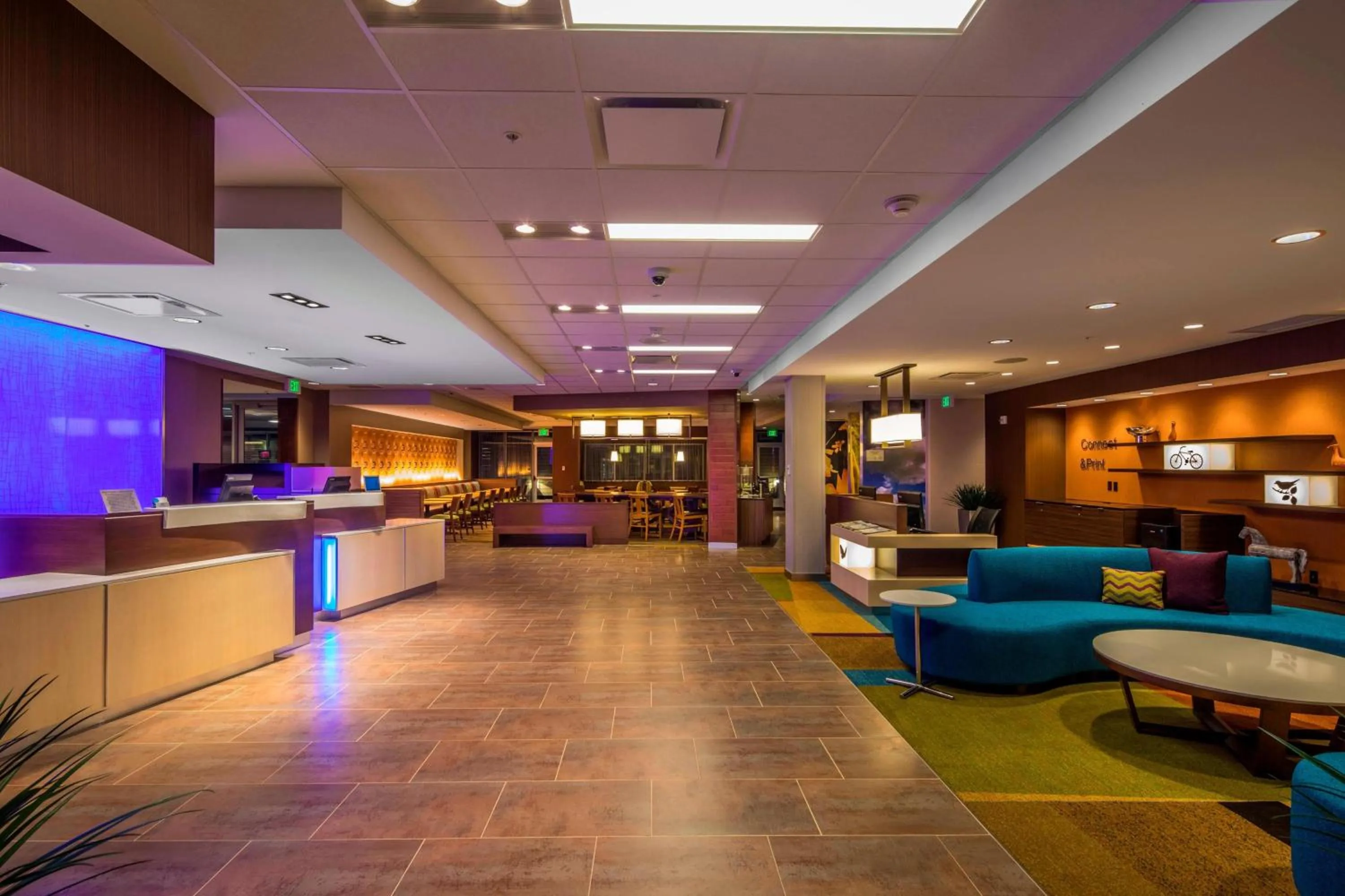 Lobby or reception in Fairfield Inn & Suites by Marriott Pittsburgh North/McCandless Crossing