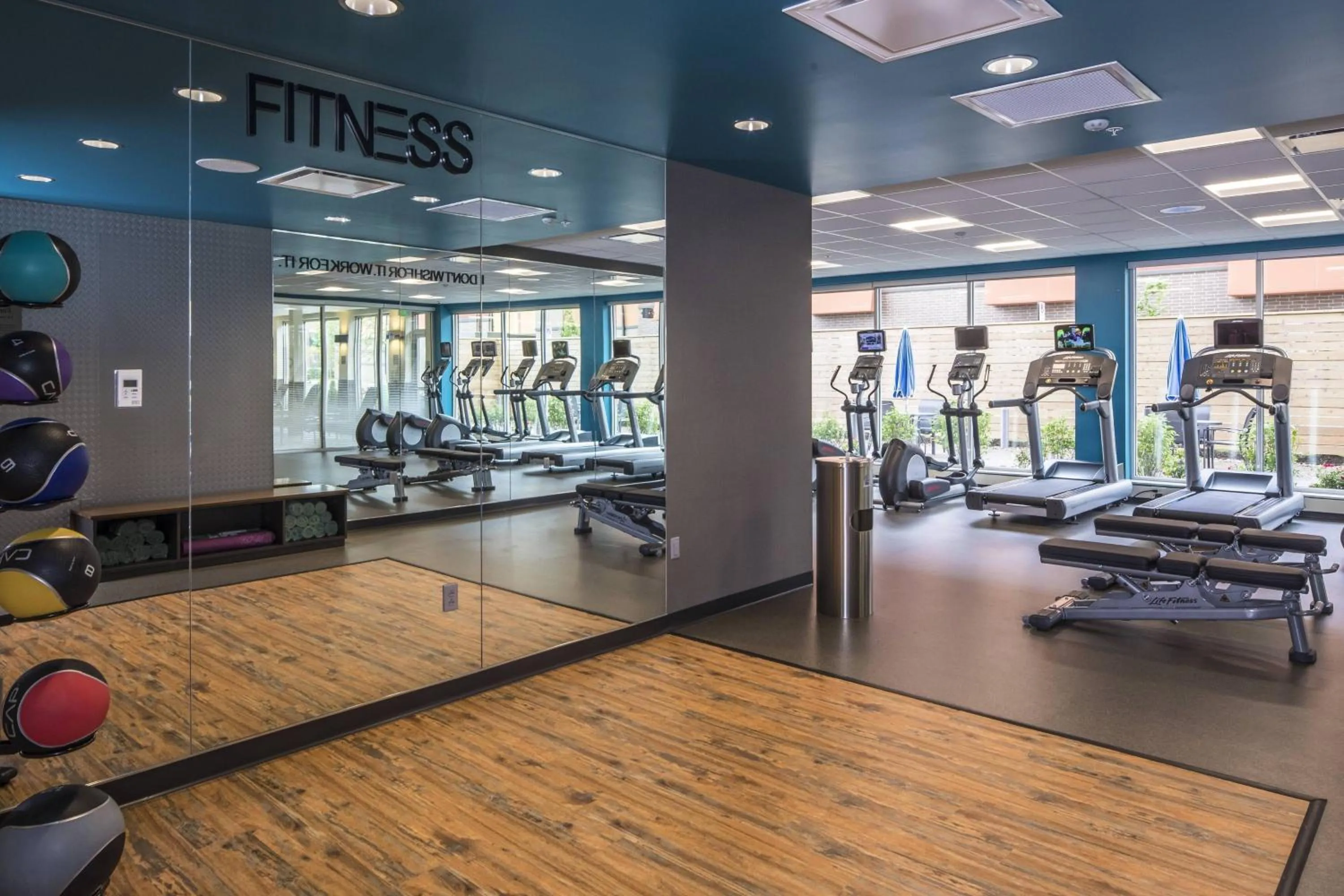 Fitness centre/facilities in Fairfield Inn & Suites by Marriott Pittsburgh North/McCandless Crossing