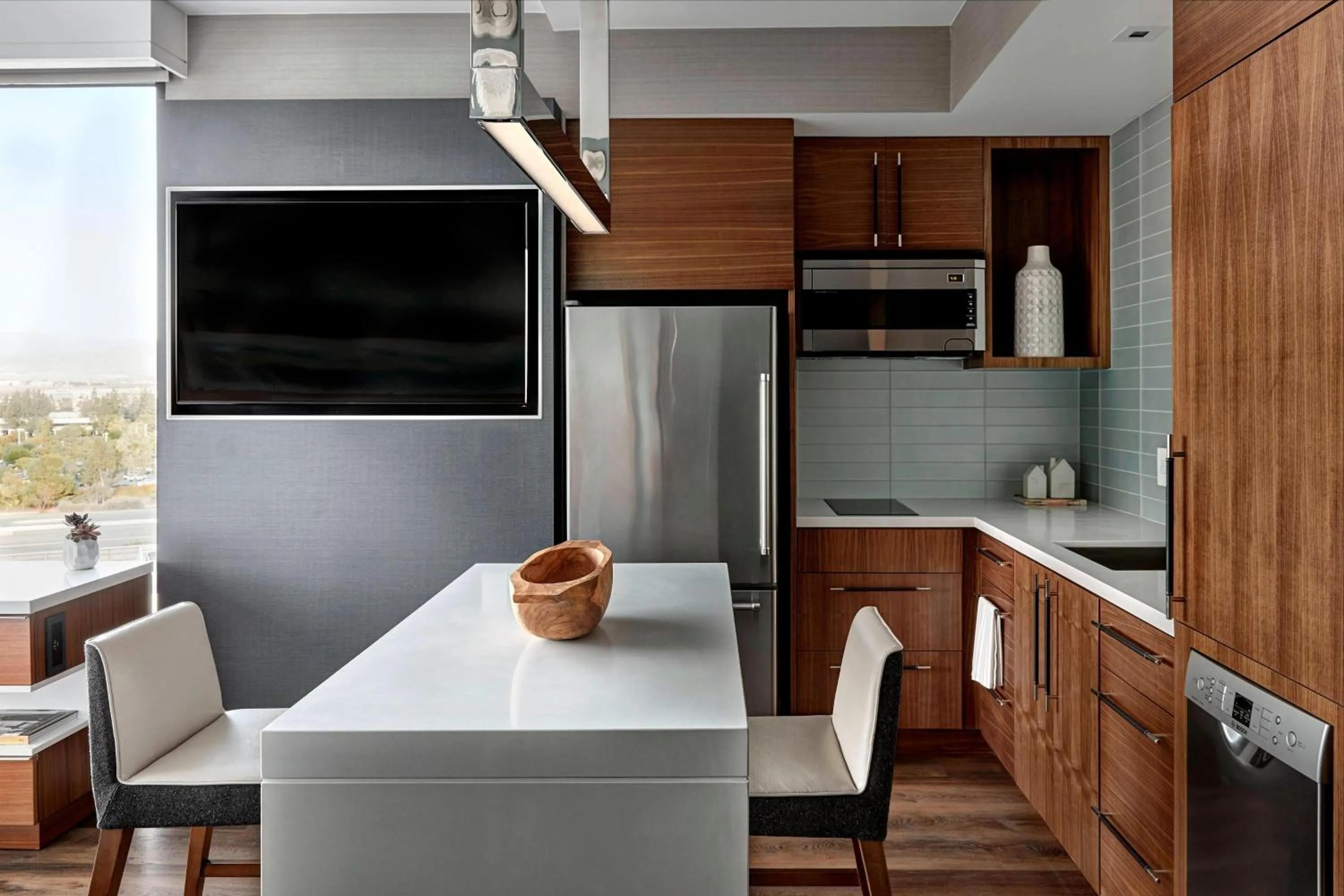 Kitchen or kitchenette in Marriott Irvine Spectrum